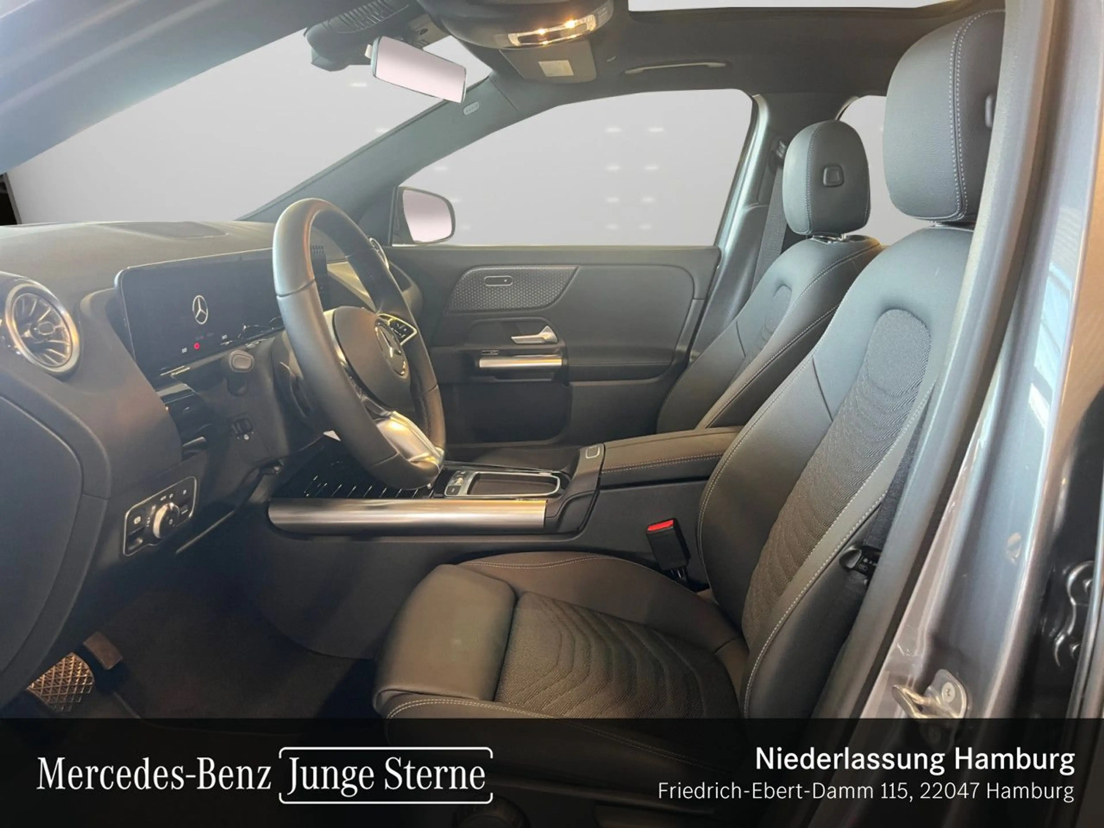 Mercedes-Benz GLA 250 4M PROGRESSIVE+PANO+360°+LED+TOTW+KEYLESS — photo 10