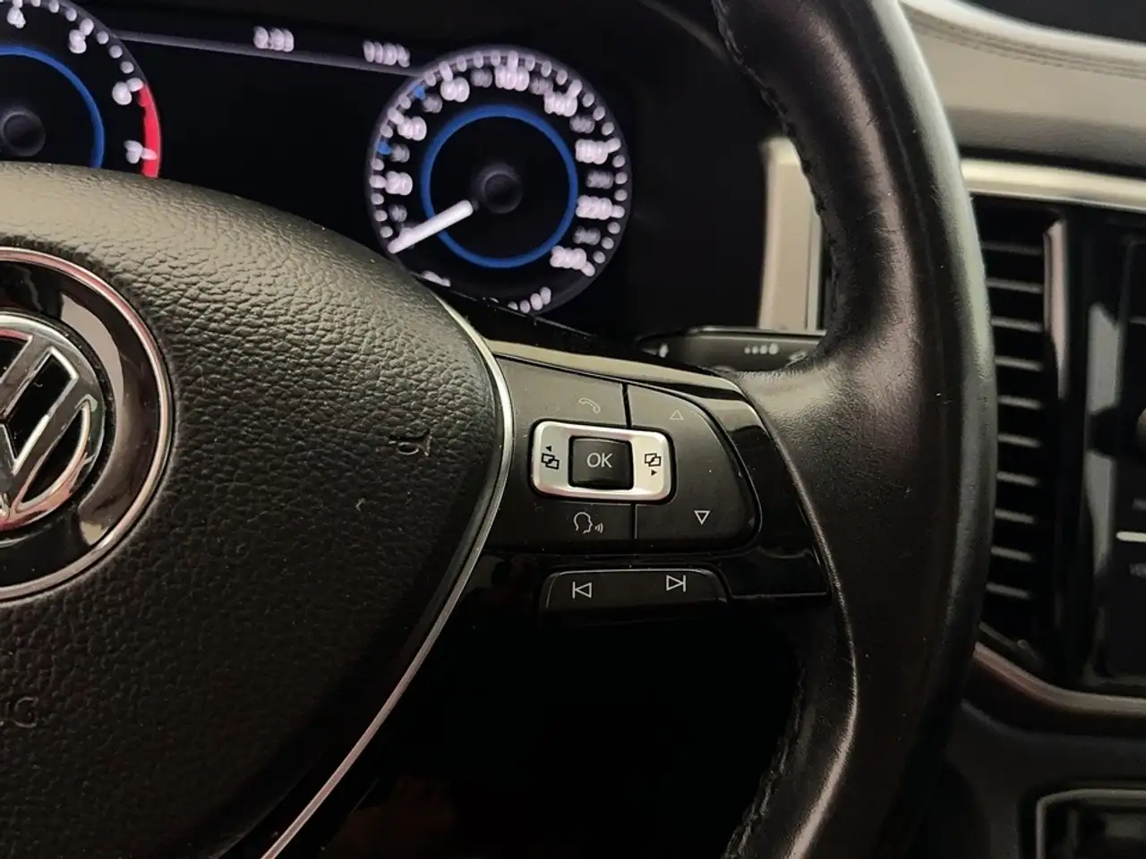 Volkswagen Atlas снимка Volkswagen Atlas