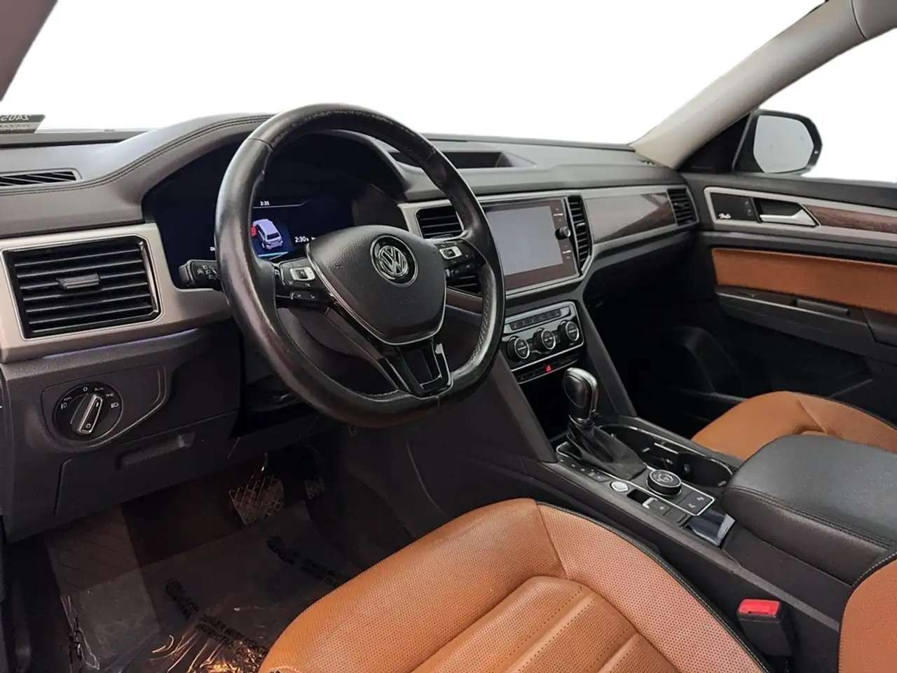 Volkswagen Atlas снимка Volkswagen Atlas