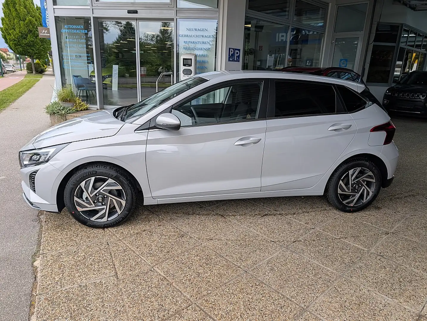 Hyundai i20 1,0 T-GDI GO PLUS Gris - 2