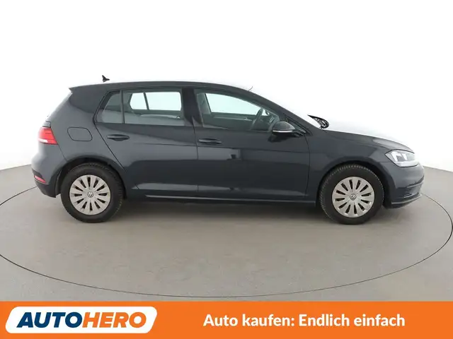 Volkswagen Golf view 7