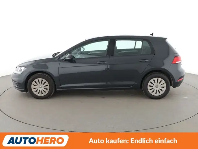 Volkswagen Golf view 3