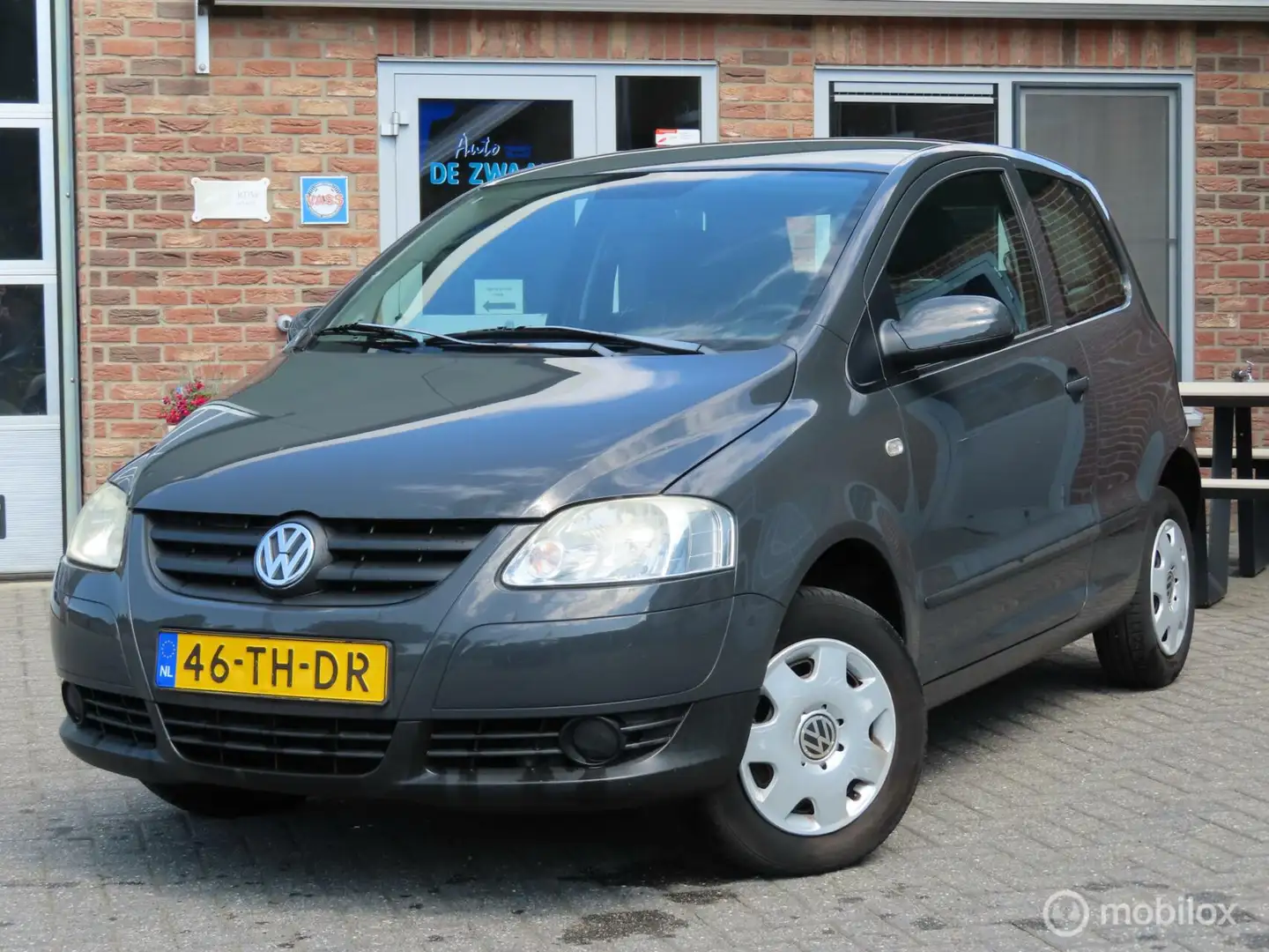 Volkswagen Fox 1.2 Trendline/1e eigenaar/90.000km!. Gris - 1
