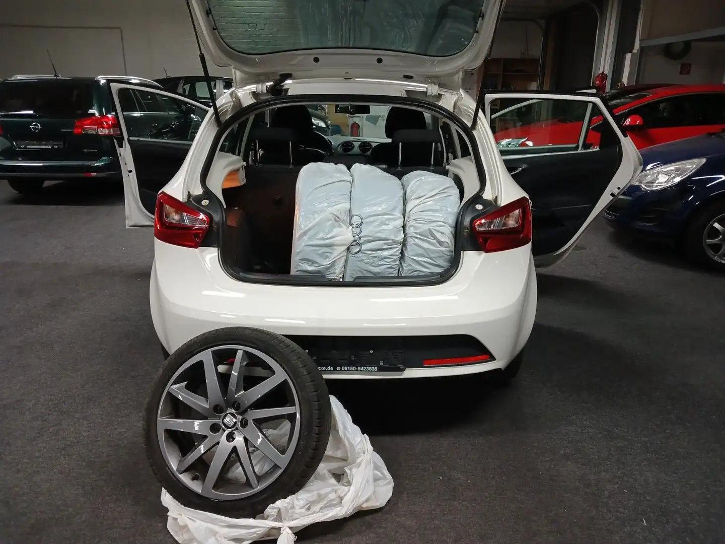 SEAT Ibiza FR PAKET PLUS  TOP!   8XALU SR WR NAVI Weiß - 1