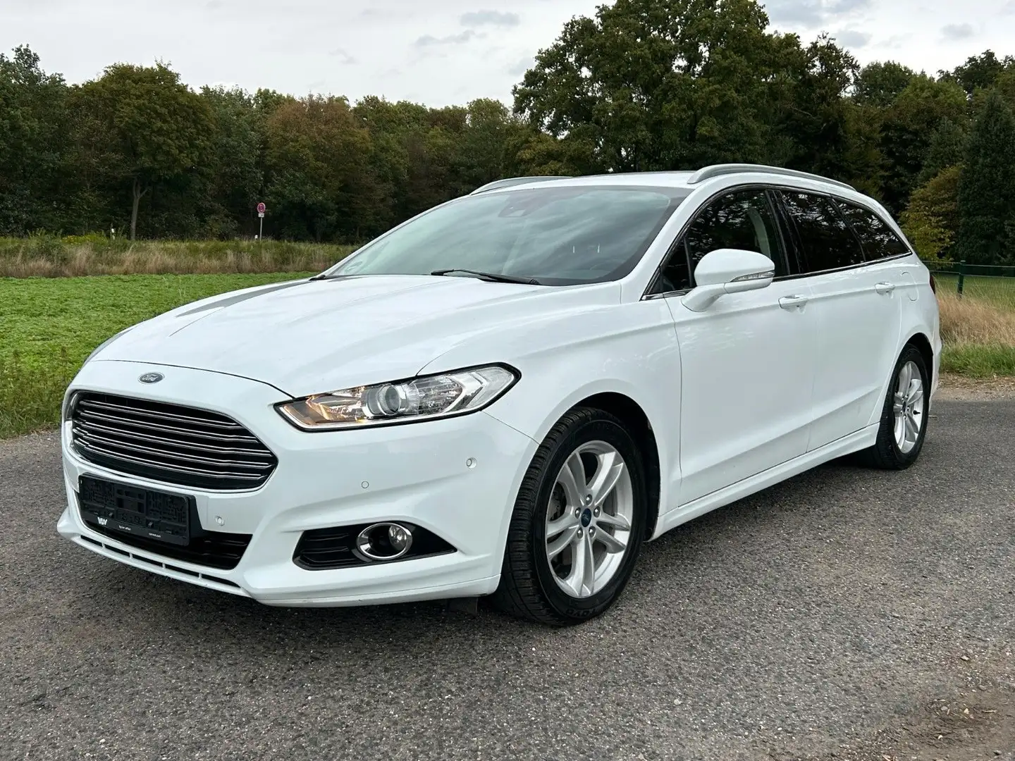 Ford Mondeo Turnier Titanium 2.0 TDCi Navi Kamera SHZ Wit - 1