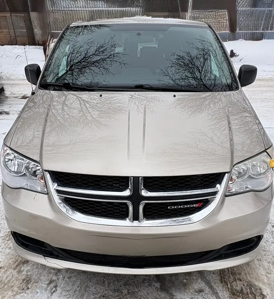 Dodge Grand Caravan снимка Dodge Grand Caravan