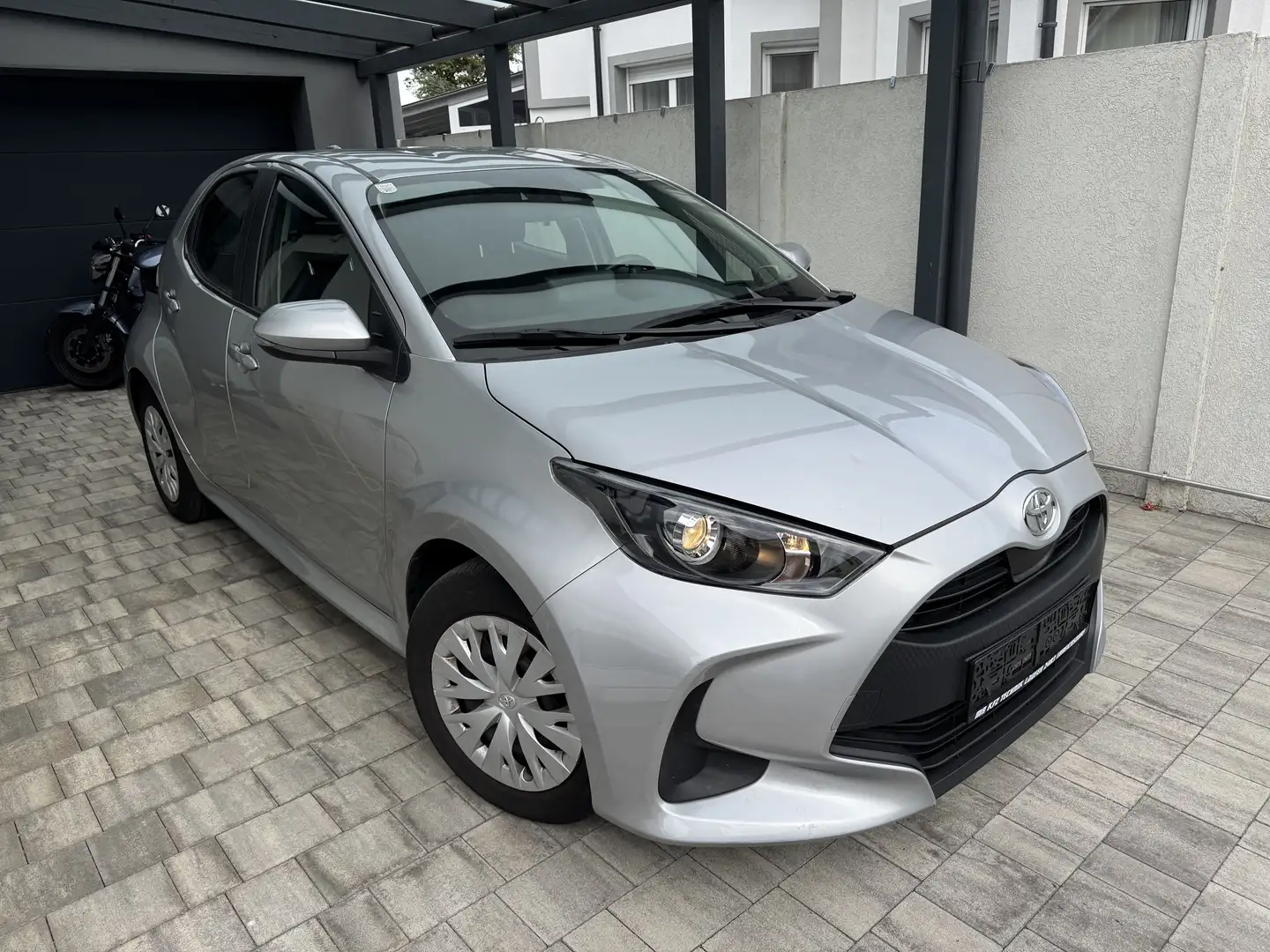 Toyota Yaris 1,0 VVT-i Active Erstbesitz, Werksgarantie - 2