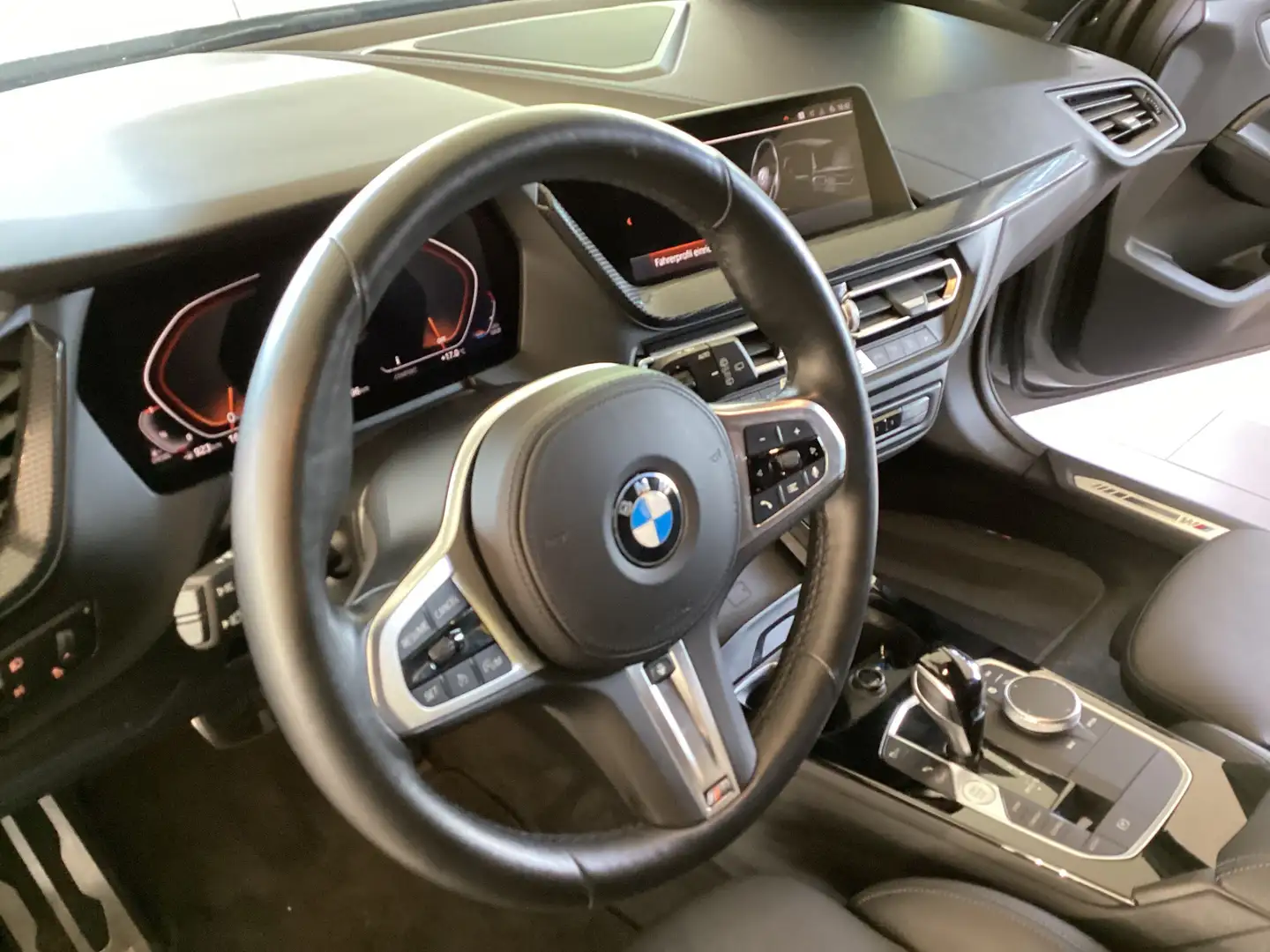 BMW 118 d Hatch M Sport HiFi DAB LED WLAN Komfortzg. Grijs - 2