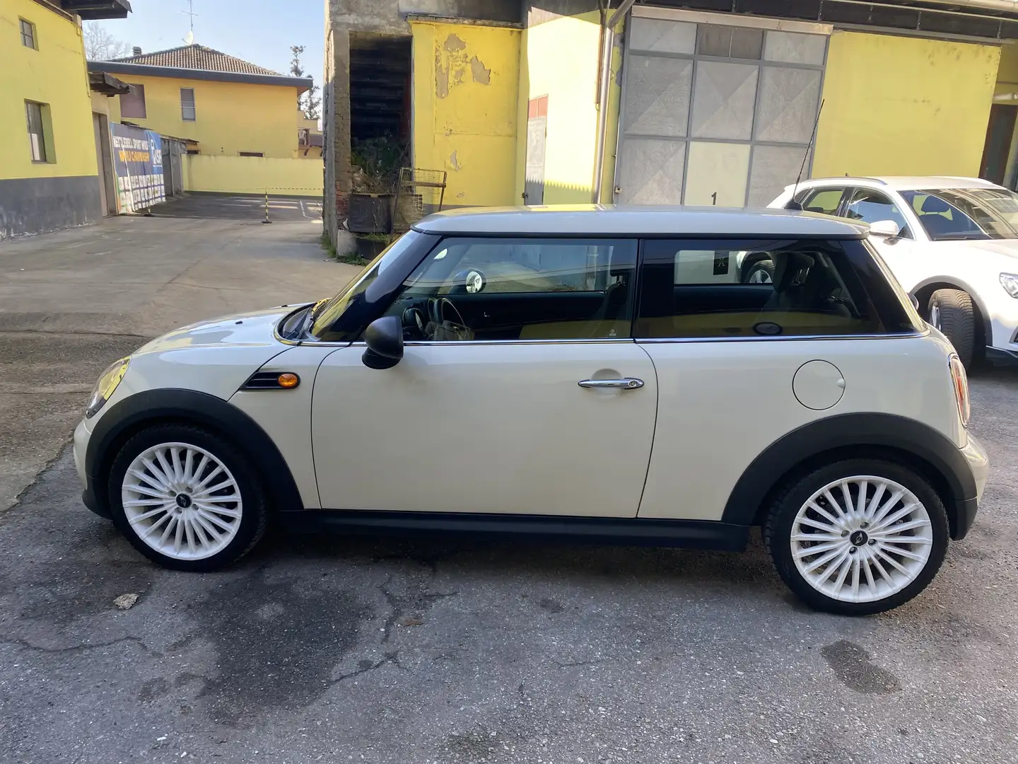 MINI One 1.6 Minimalism - 1