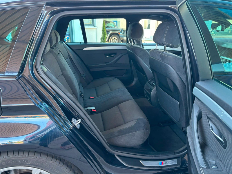 BMW 530 d xDrive Touring *M-Paket/AHK/Navi/Xenon* — photo 14
