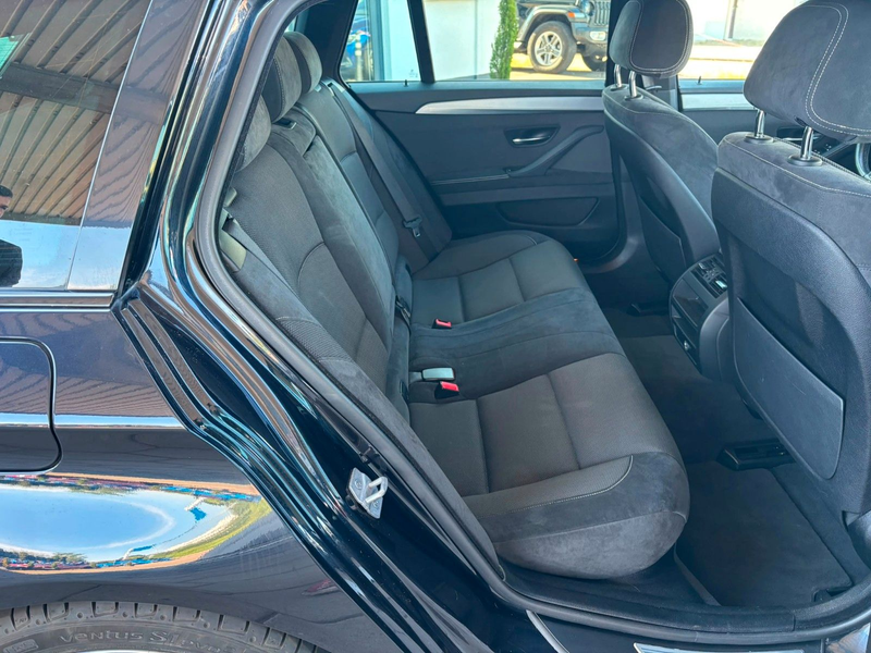 BMW 530 d xDrive Touring *M-Paket/AHK/Navi/Xenon* — photo 15