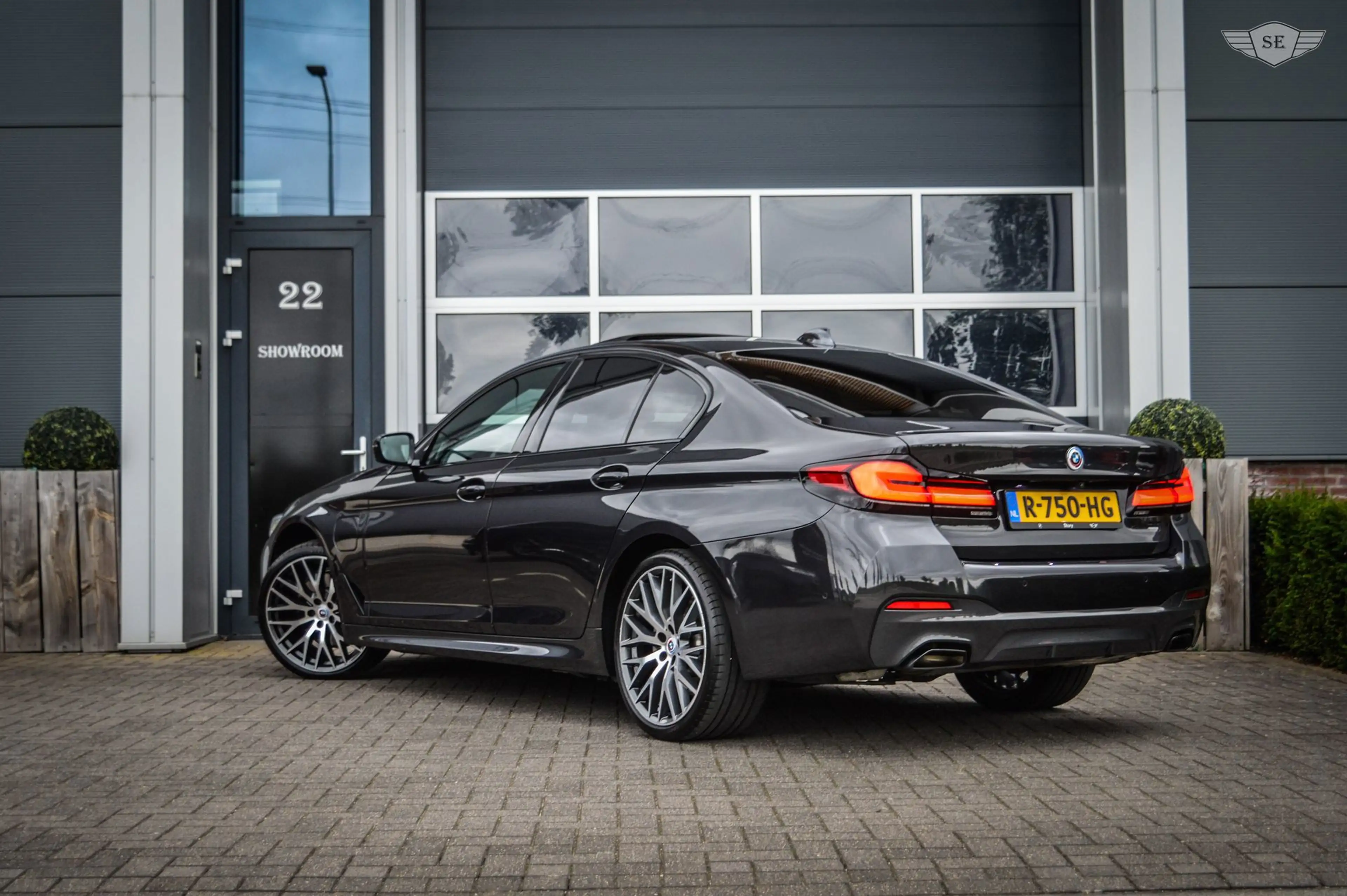 BMW 530 5-serie 530e|M-PAKKET|PILOT|360|H&K|LASER|NAPPA|PA — photo 22