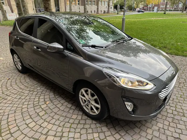 Ford Fiesta Titanium Kam Temp SHZ WR E6 TOPAUSSTATTUNG