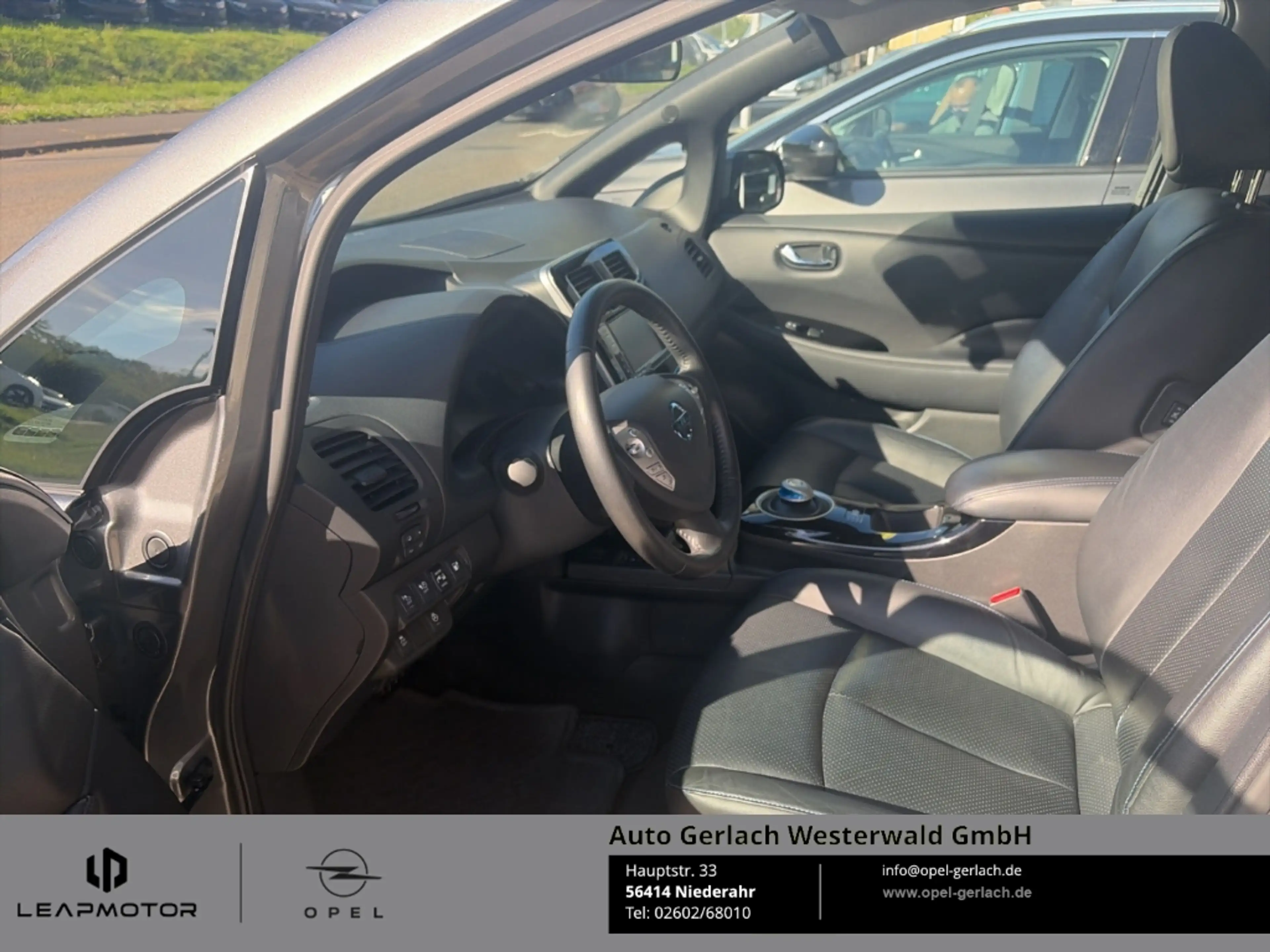 Nissan Leaf Tekna Navi Soundsystem Bose LED Klimaautom Sitzhei — photo 5