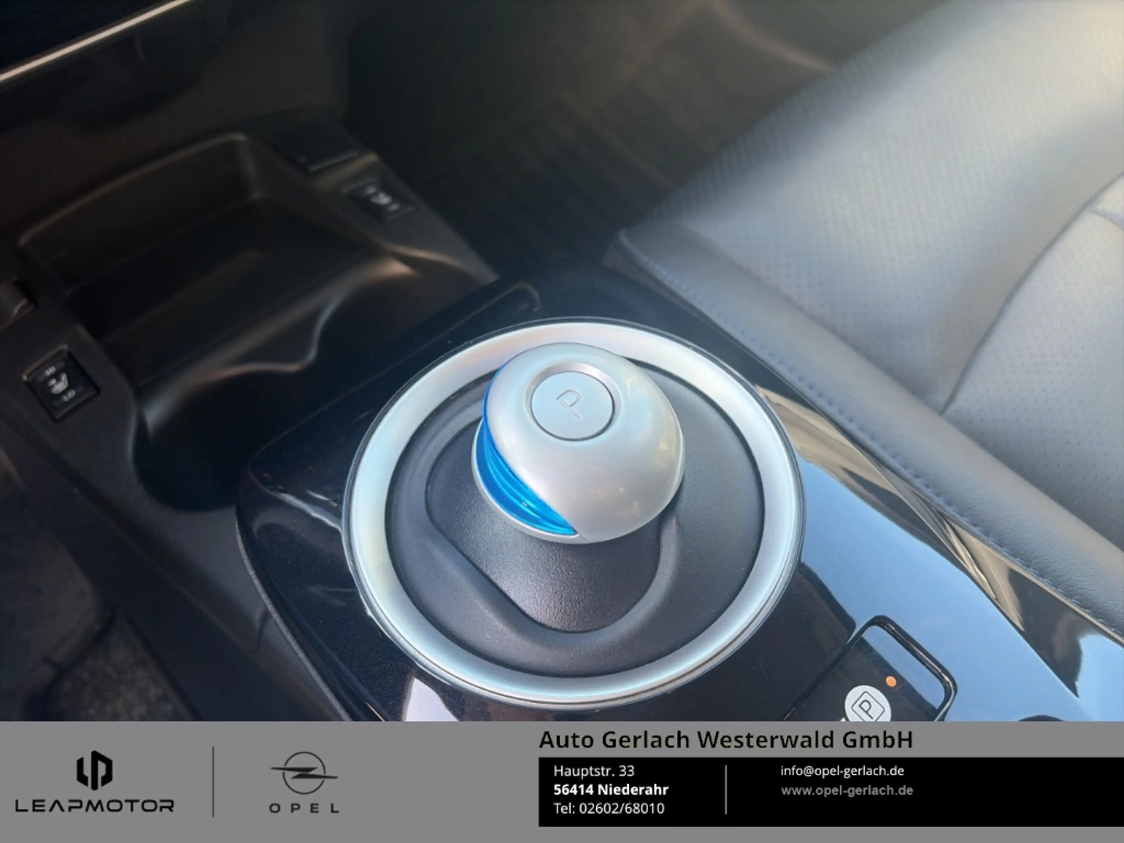 Nissan Leaf Tekna Navi Soundsystem Bose LED Klimaautom Sitzhei — photo 8