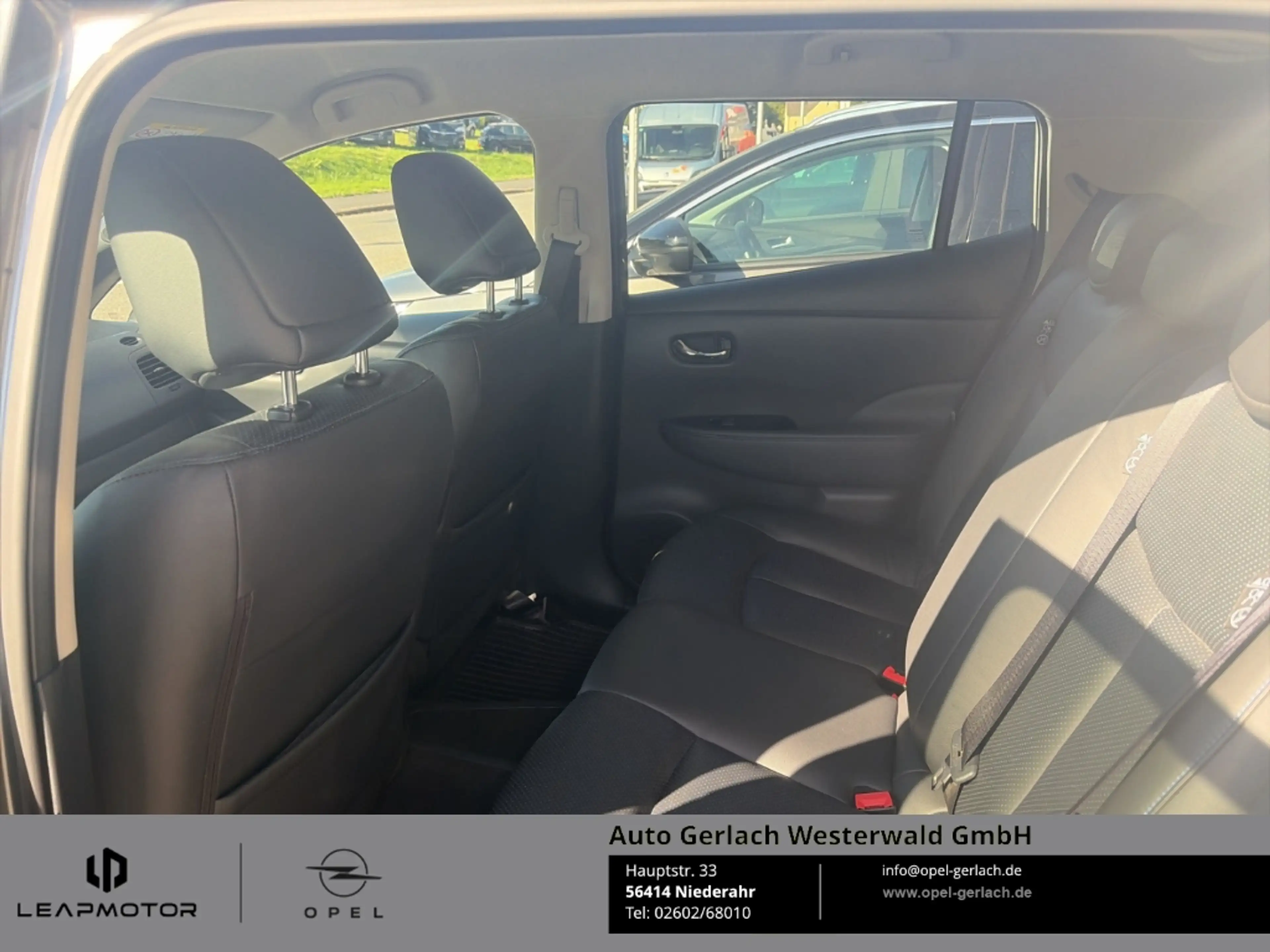 Nissan Leaf Tekna Navi Soundsystem Bose LED Klimaautom Sitzhei — photo 9