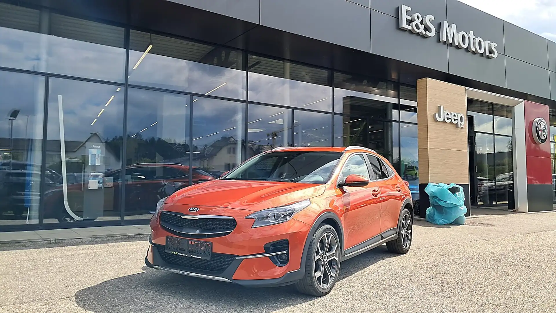 Kia XCeed Xceed 1,6 CRDI 48V Gold Orange - 1
