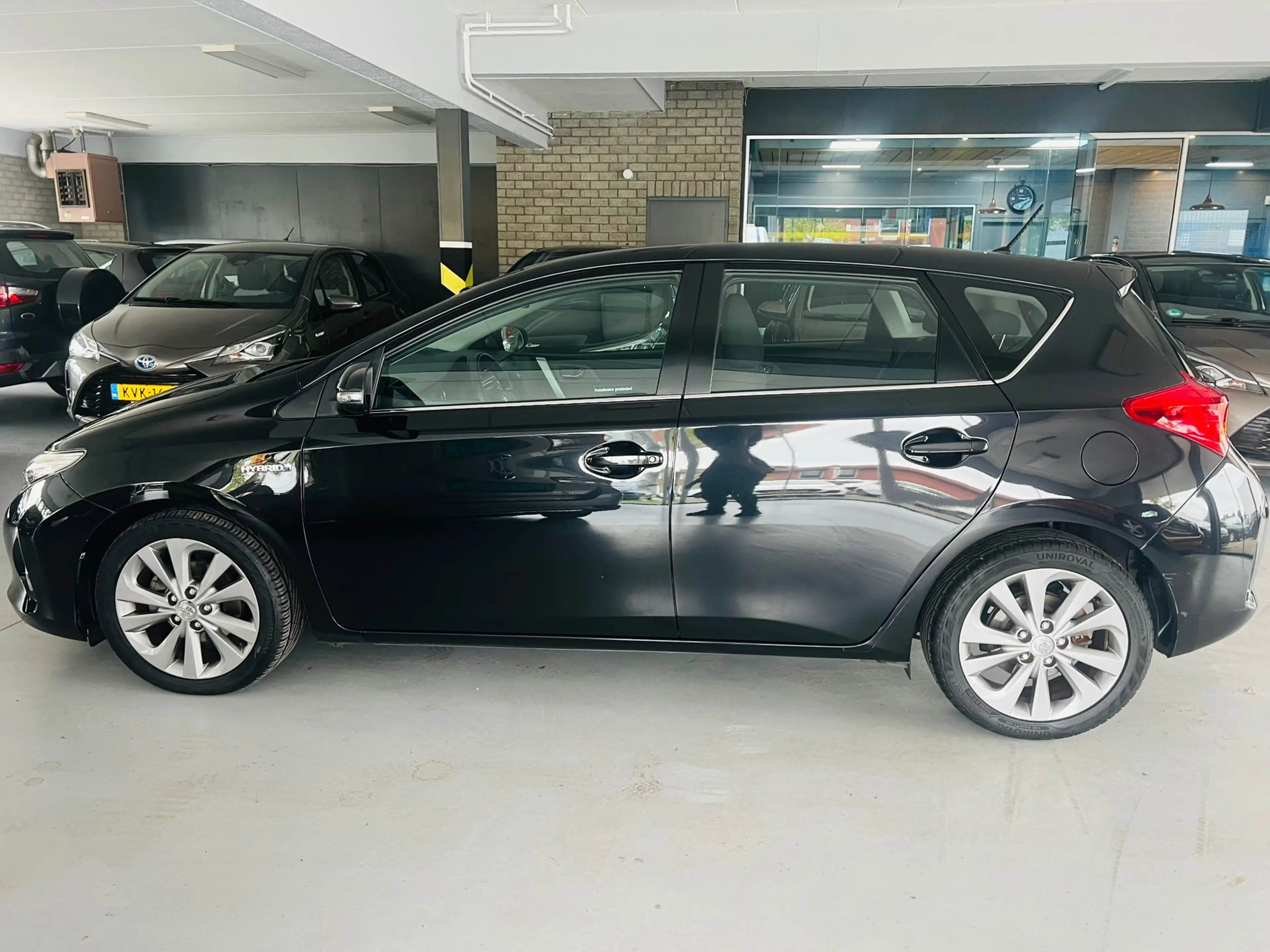 Toyota Auris 1.8 Hybrid Executive — photo 7