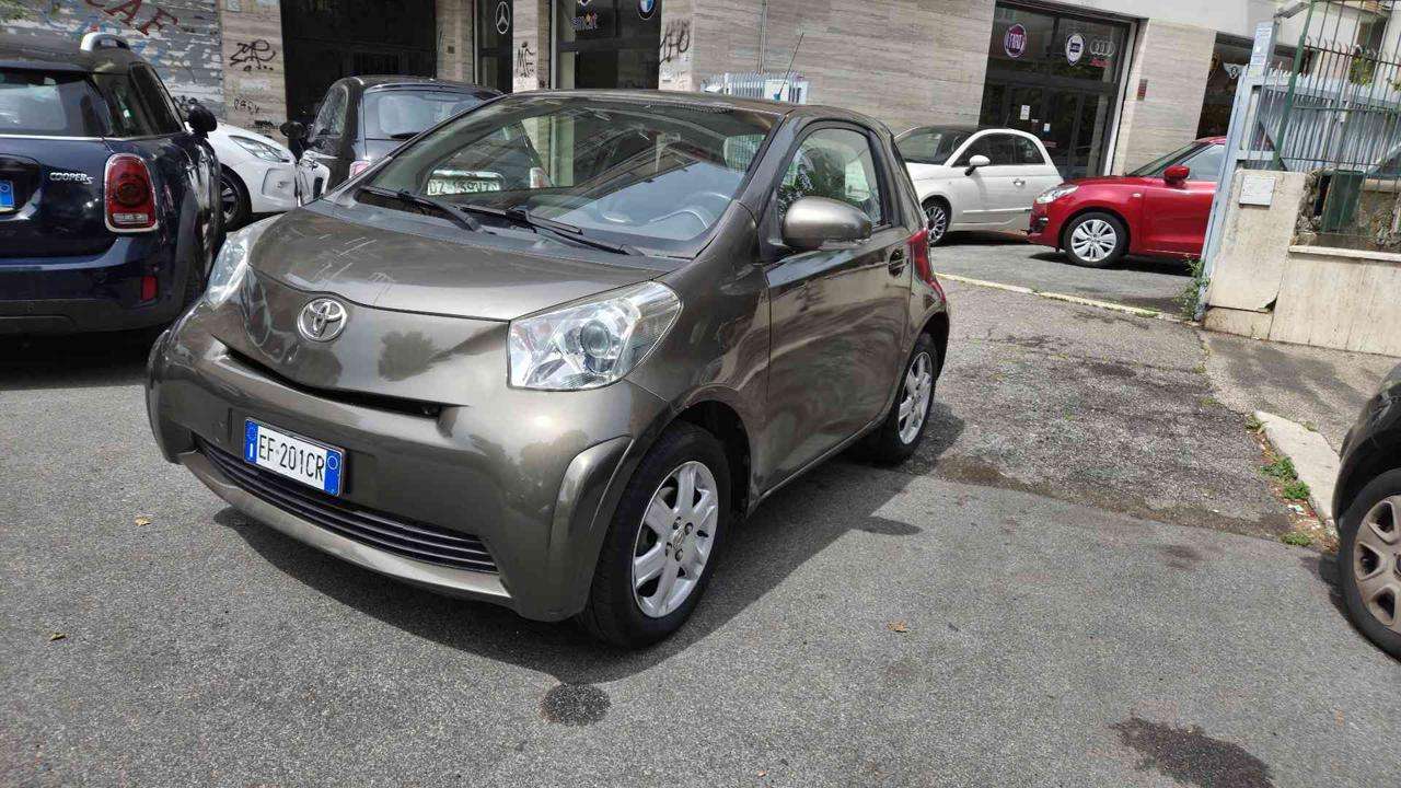 Toyota iQ 1.0 Sol