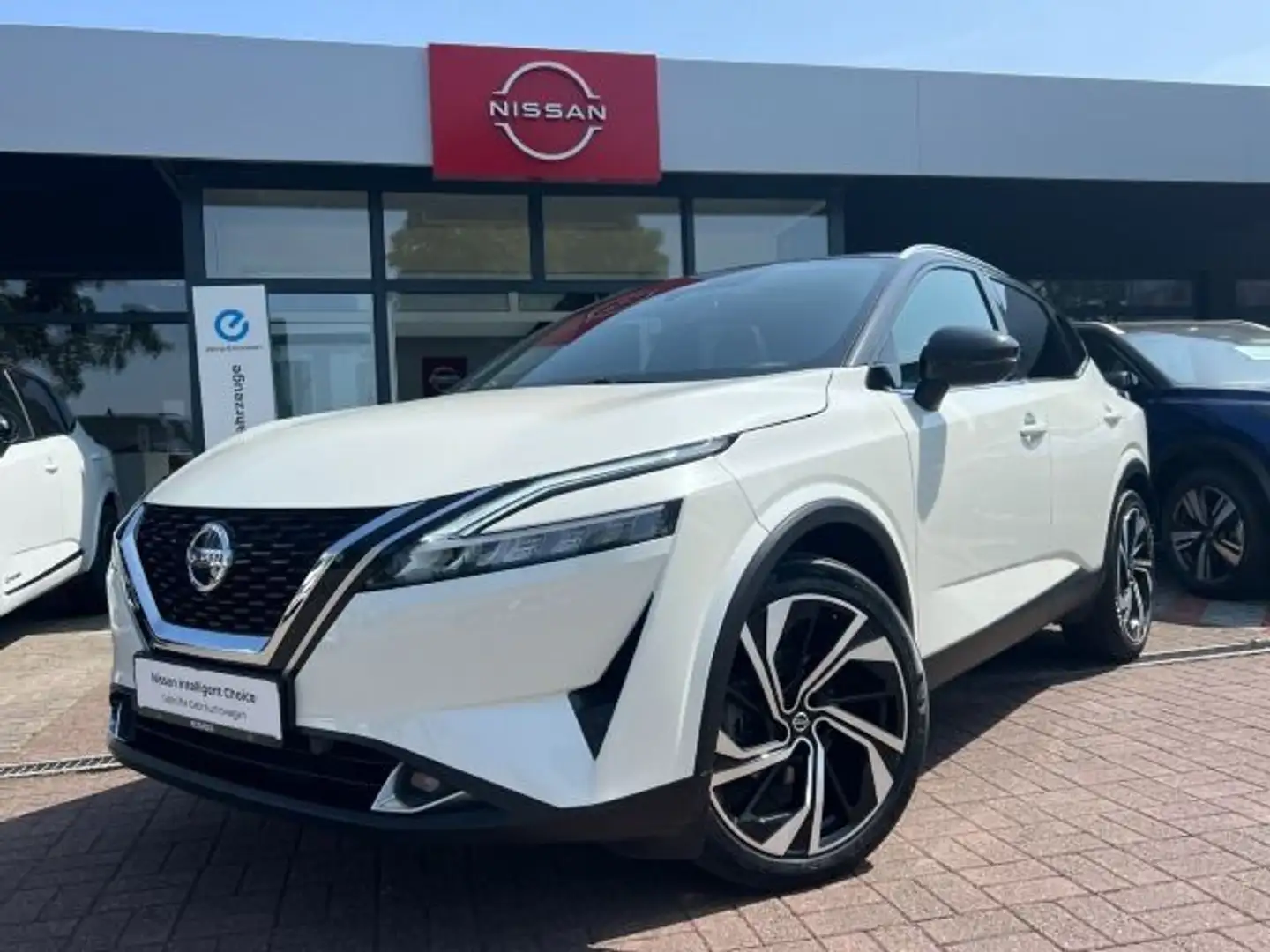 Nissan Qashqai Tekna+ *Automatik*Vollausstattung* Weiß - 2