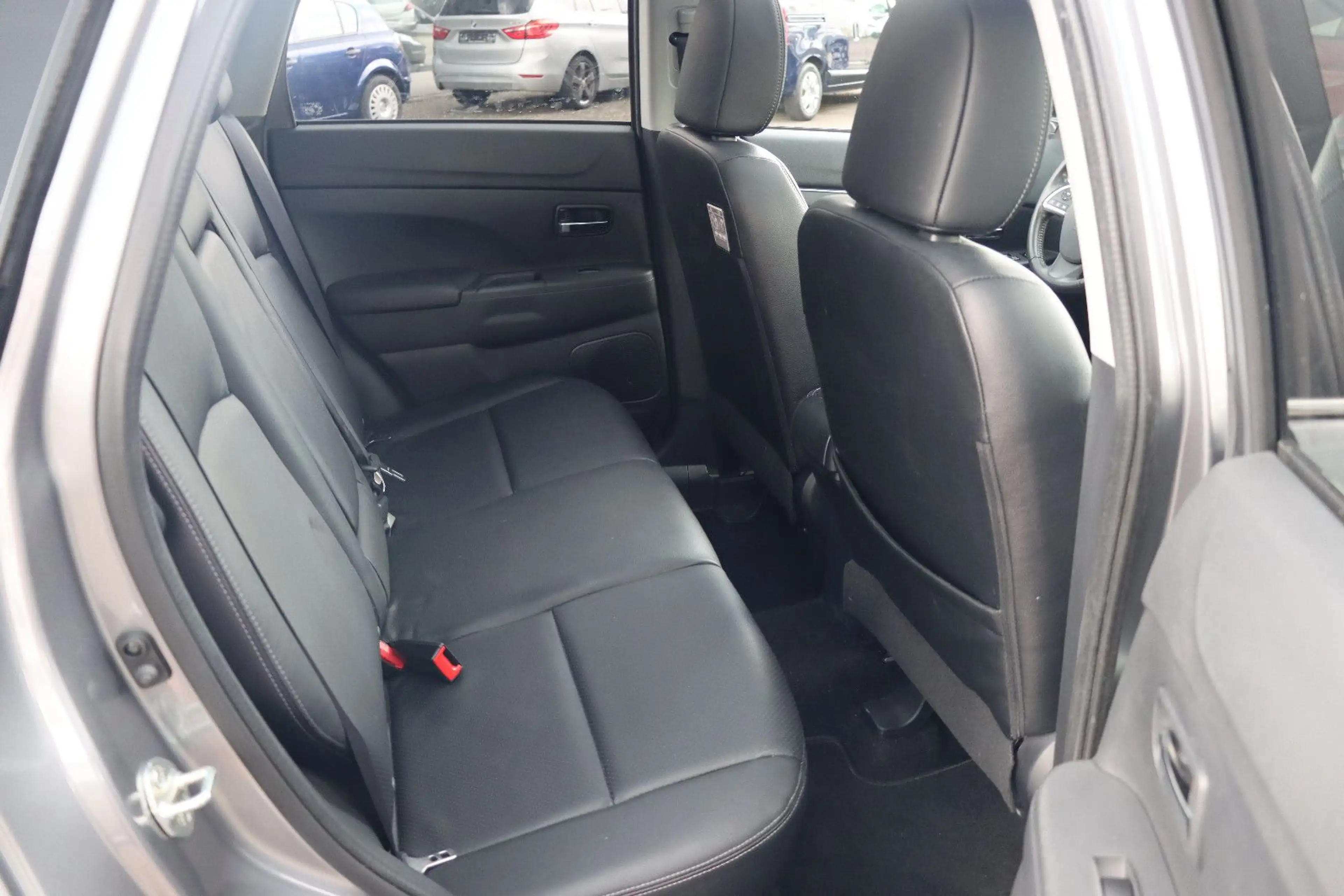 Mitsubishi ASX Top 4WD l NAVI l KAMERA l LEDER l PANO — photo 9