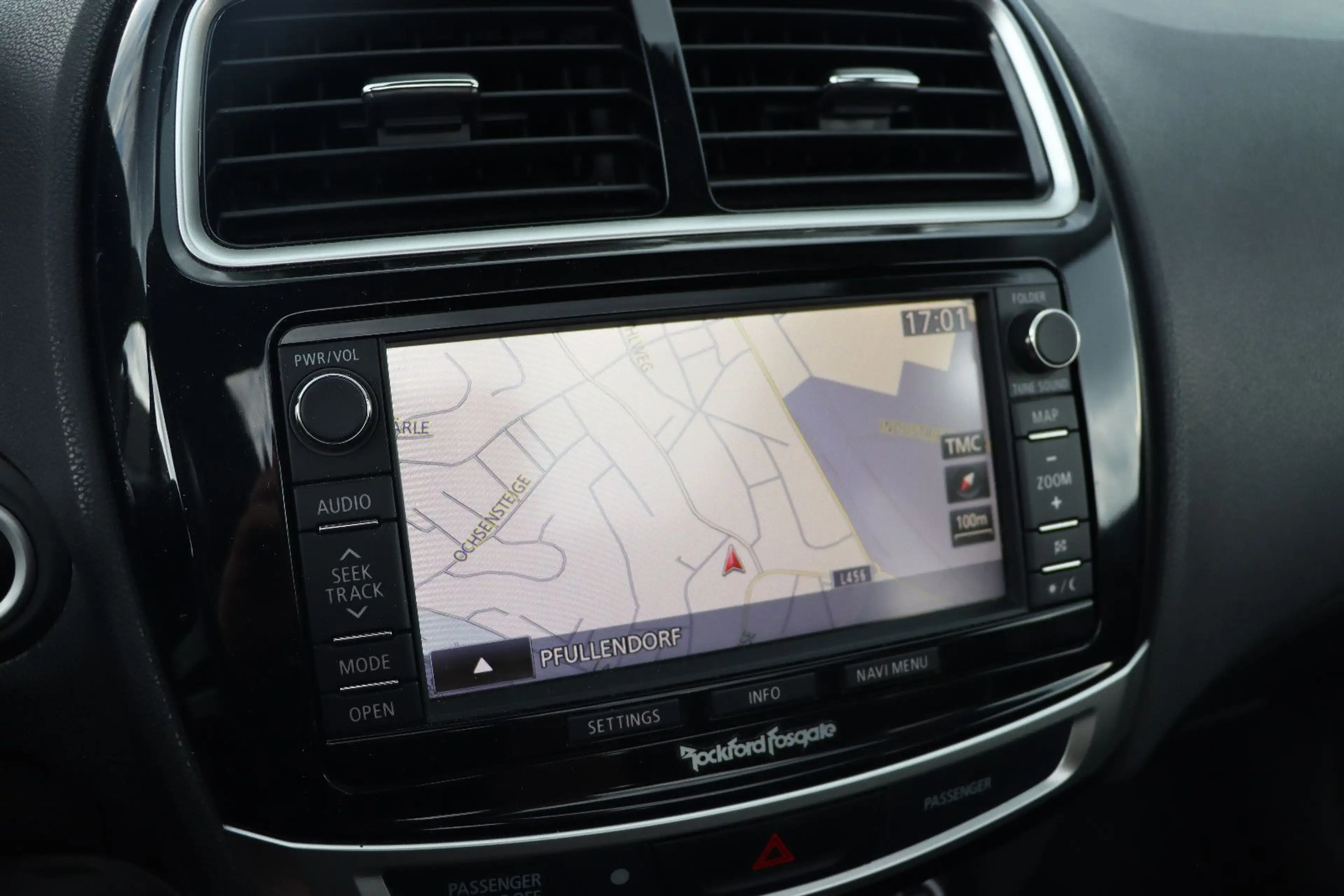 Mitsubishi ASX Top 4WD l NAVI l KAMERA l LEDER l PANO — photo 14