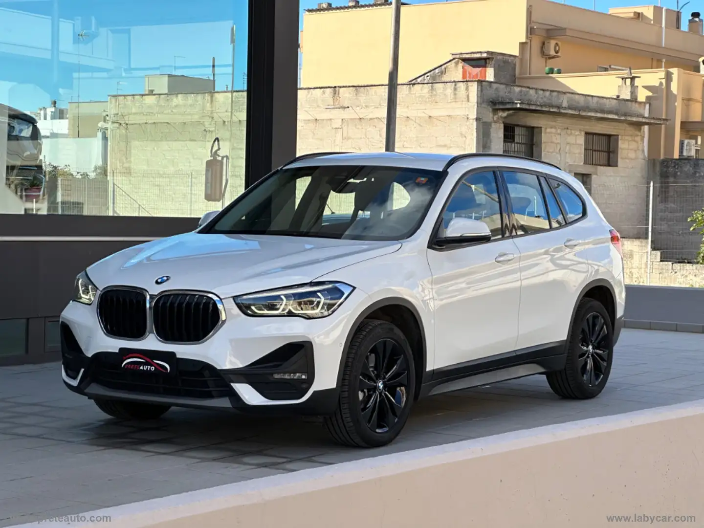 BMW X1 xDrive20d Business Advantage Blanc - 1