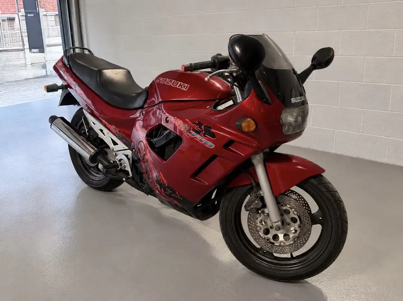 Suzuki GSX 750