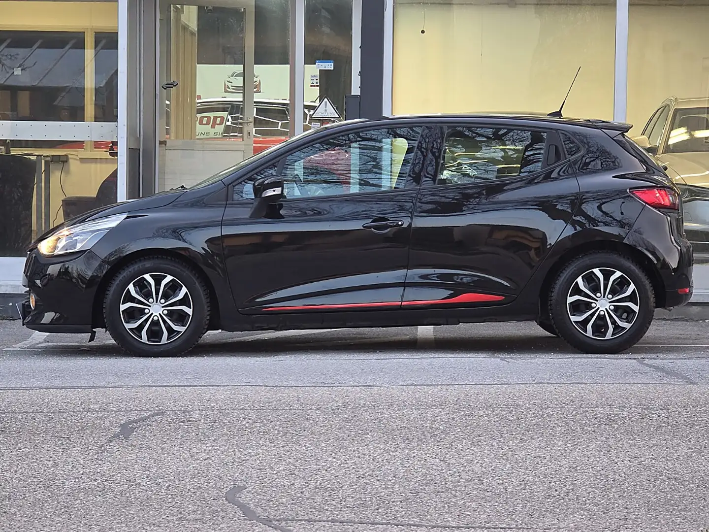 Renault Clio Dynamique Energy TCe 90 Schwarz - 2