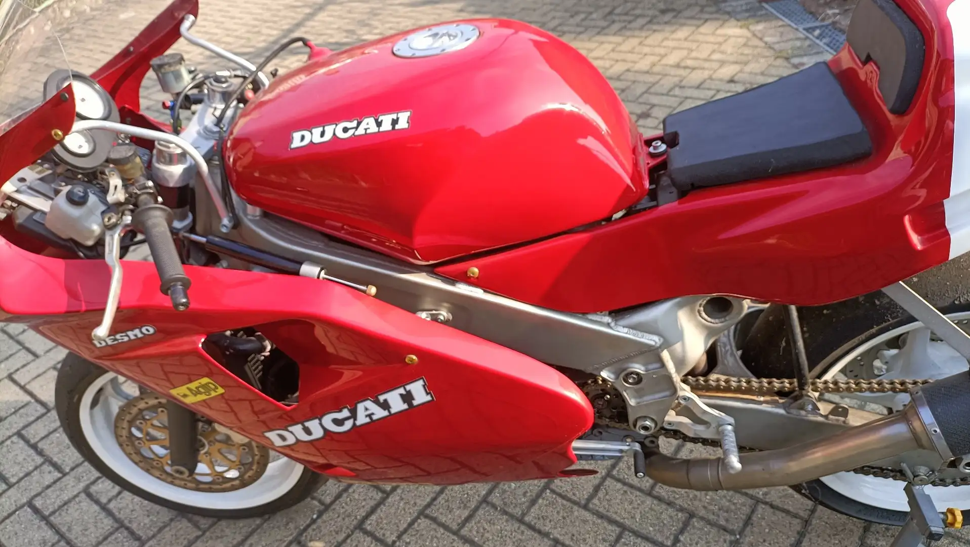 Ducati 851 SBK crvena - 2