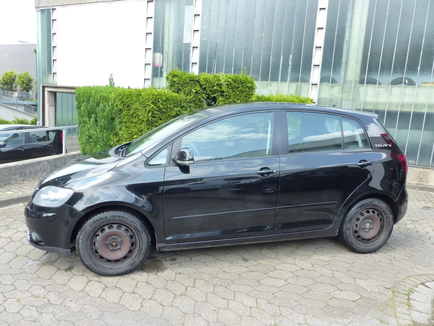 Volkswagen Golf Plus V Tour Klimaautomat/AHK/PDC/Sitzheiz. Schwarz - 1