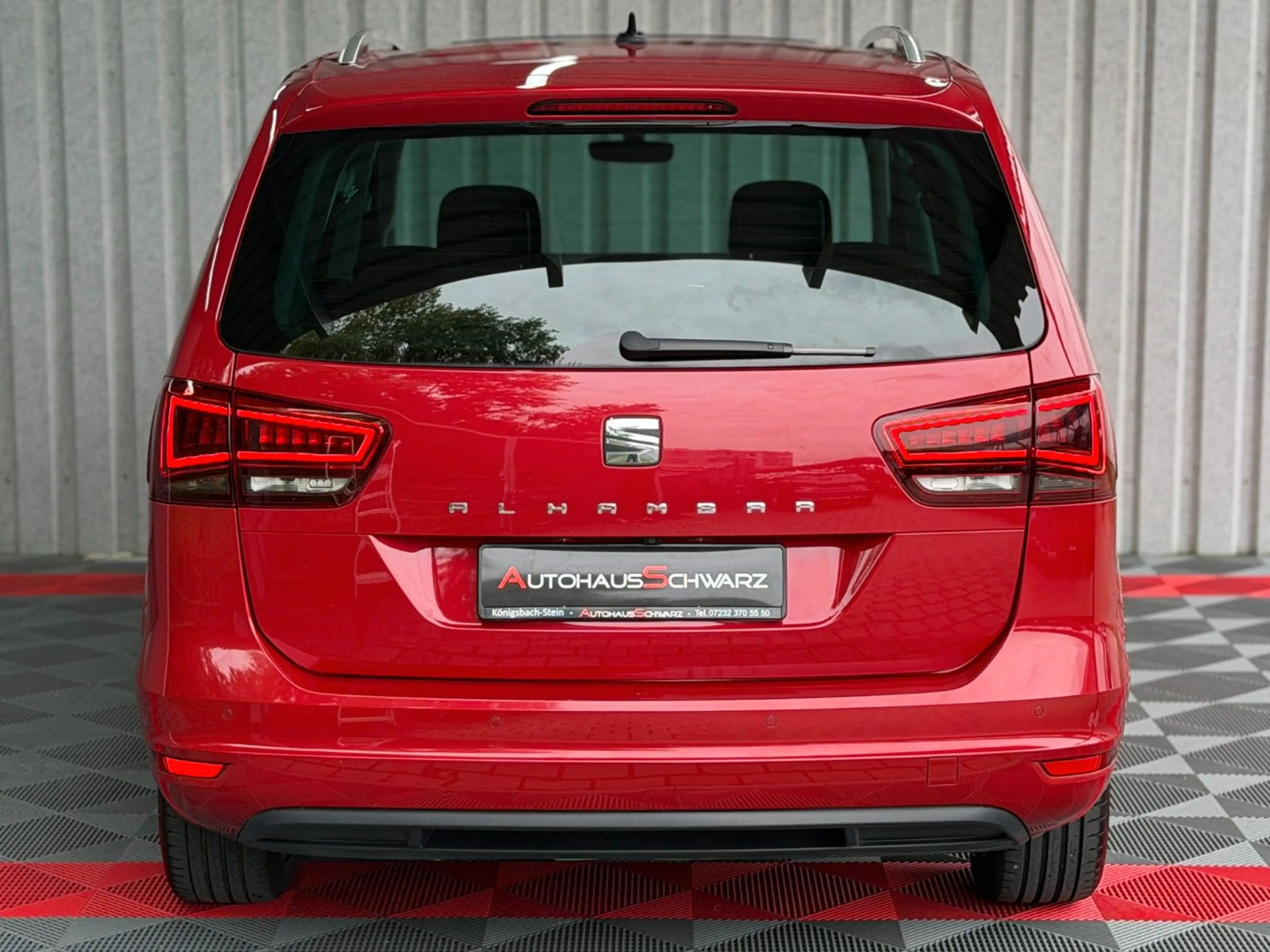 SEAT Alhambra Style 7Sitzer Pano Kamera Tempo PDC SHZ FullLink — photo 6