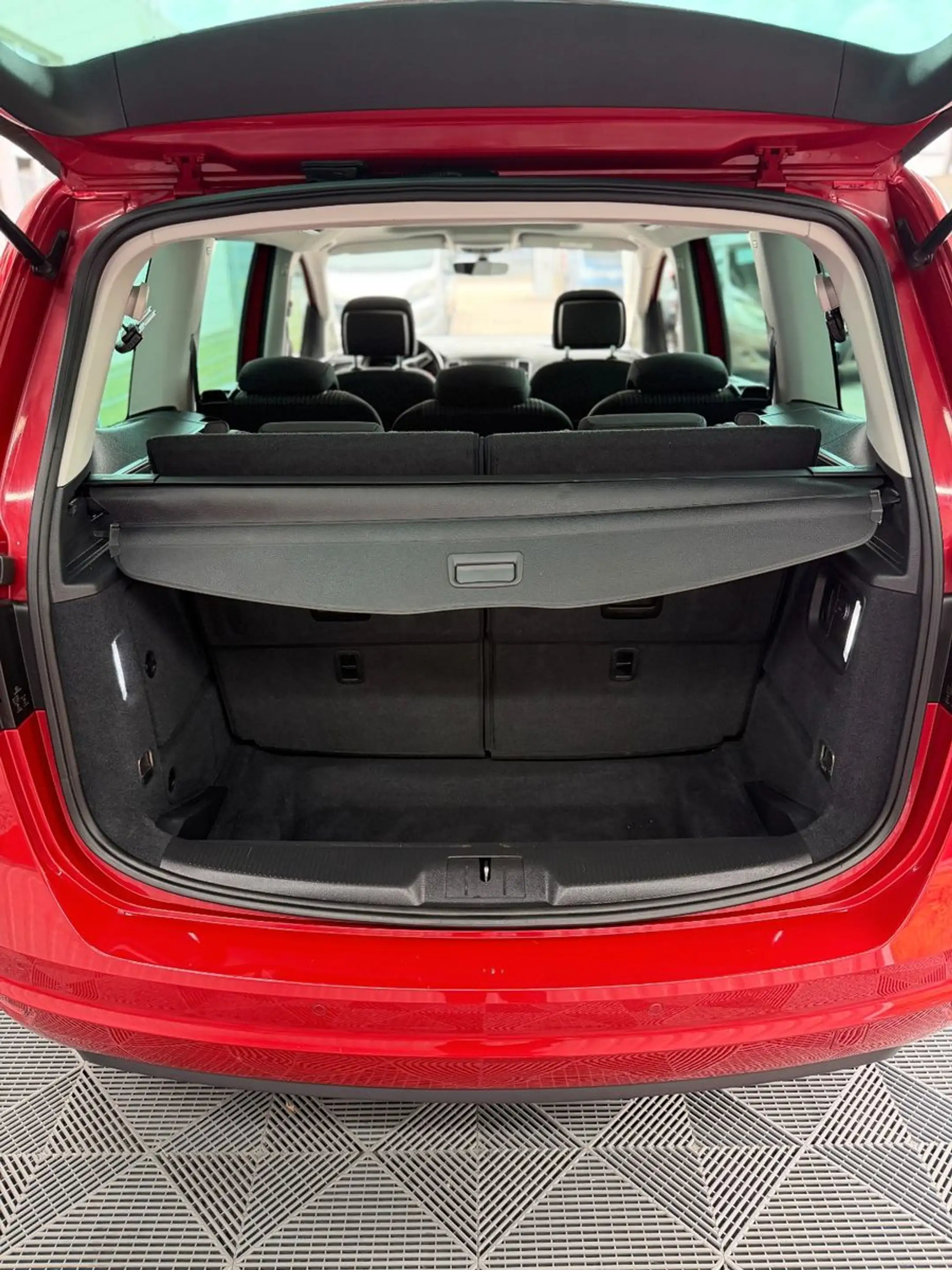SEAT Alhambra Style 7Sitzer Pano Kamera Tempo PDC SHZ FullLink — photo 13