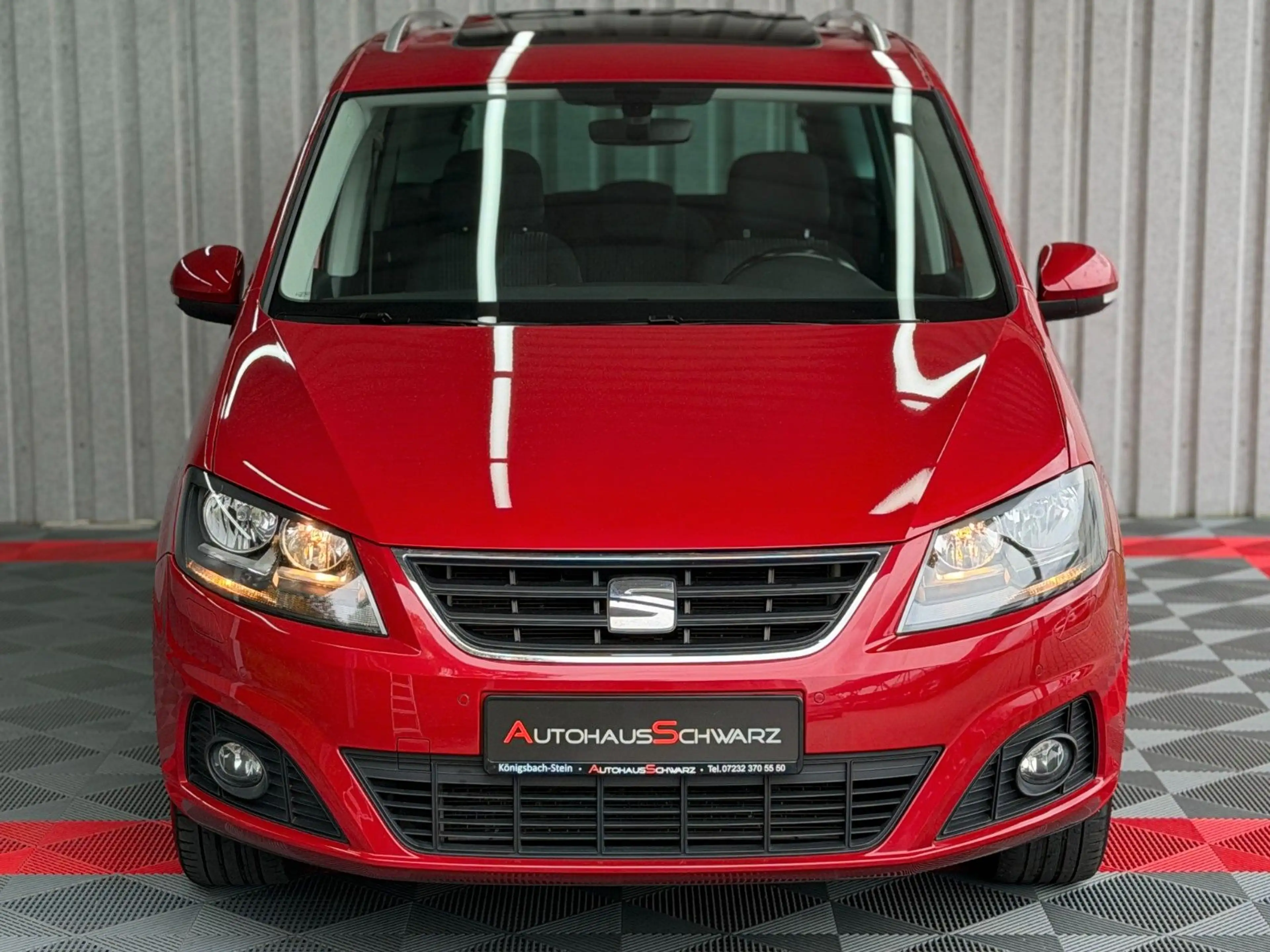 SEAT Alhambra Style 7Sitzer Pano Kamera Tempo PDC SHZ FullLink — photo 2