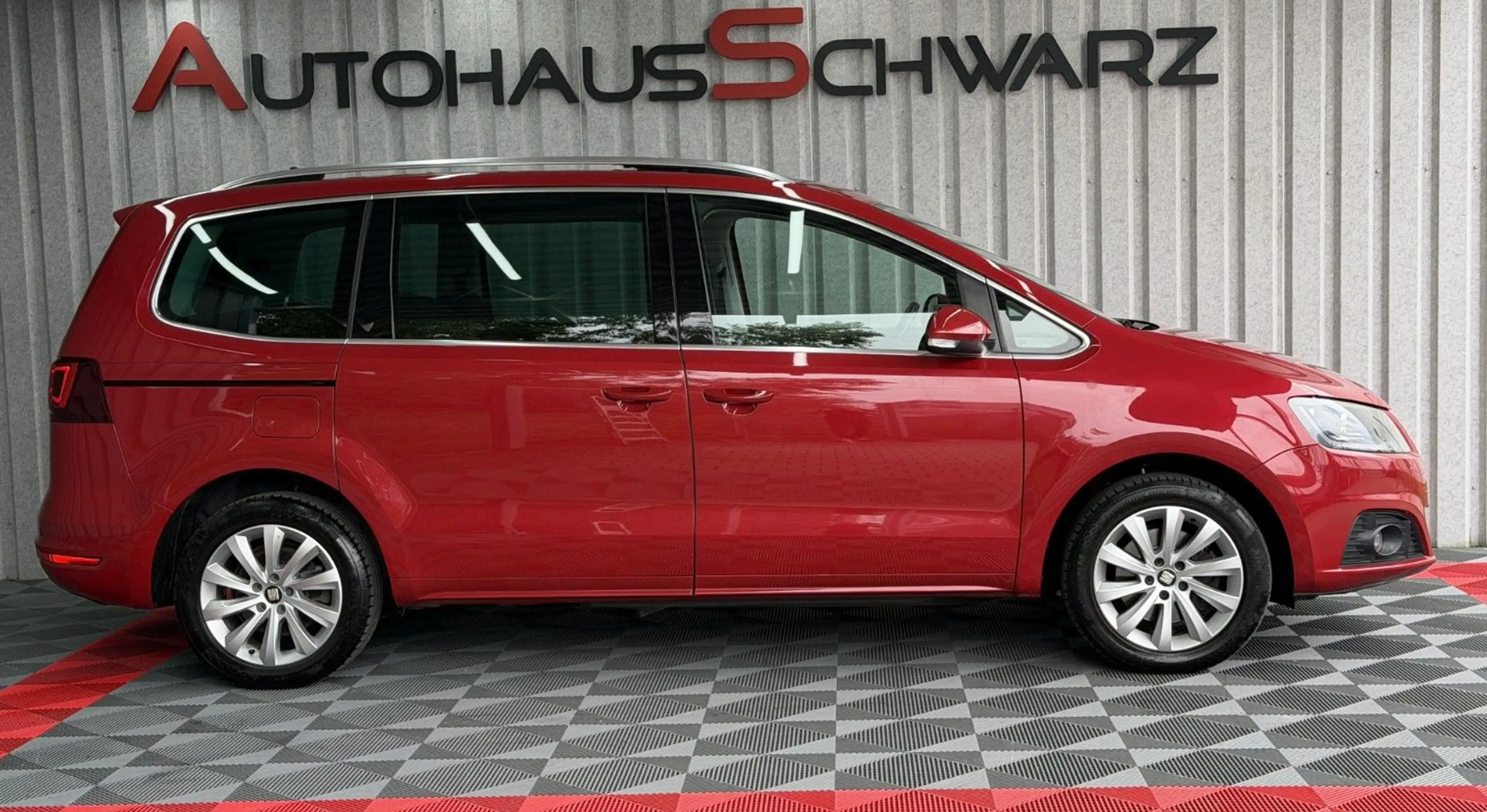 SEAT Alhambra Style 7Sitzer Pano Kamera Tempo PDC SHZ FullLink — photo 8