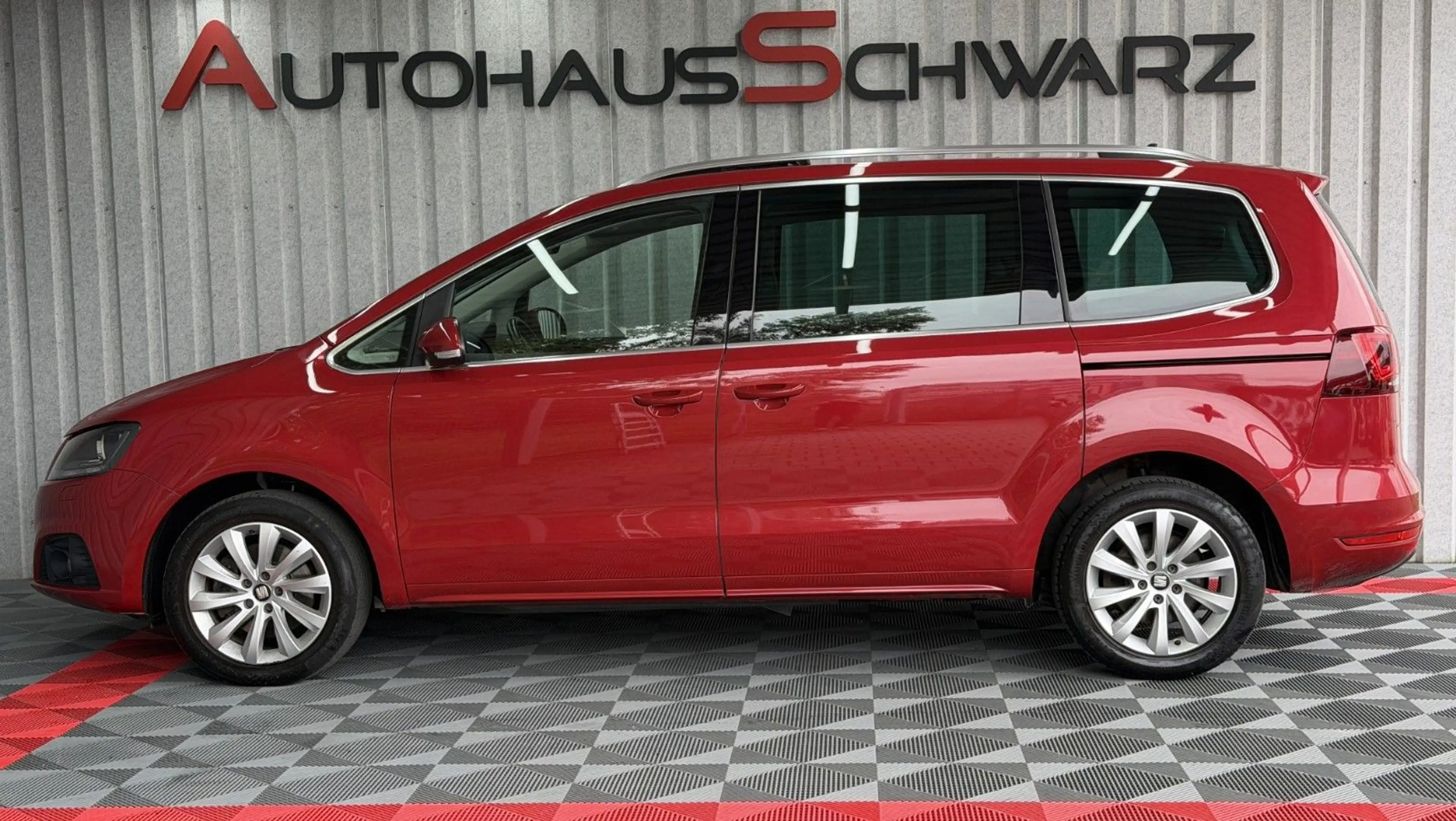 SEAT Alhambra Style 7Sitzer Pano Kamera Tempo PDC SHZ FullLink — photo 4