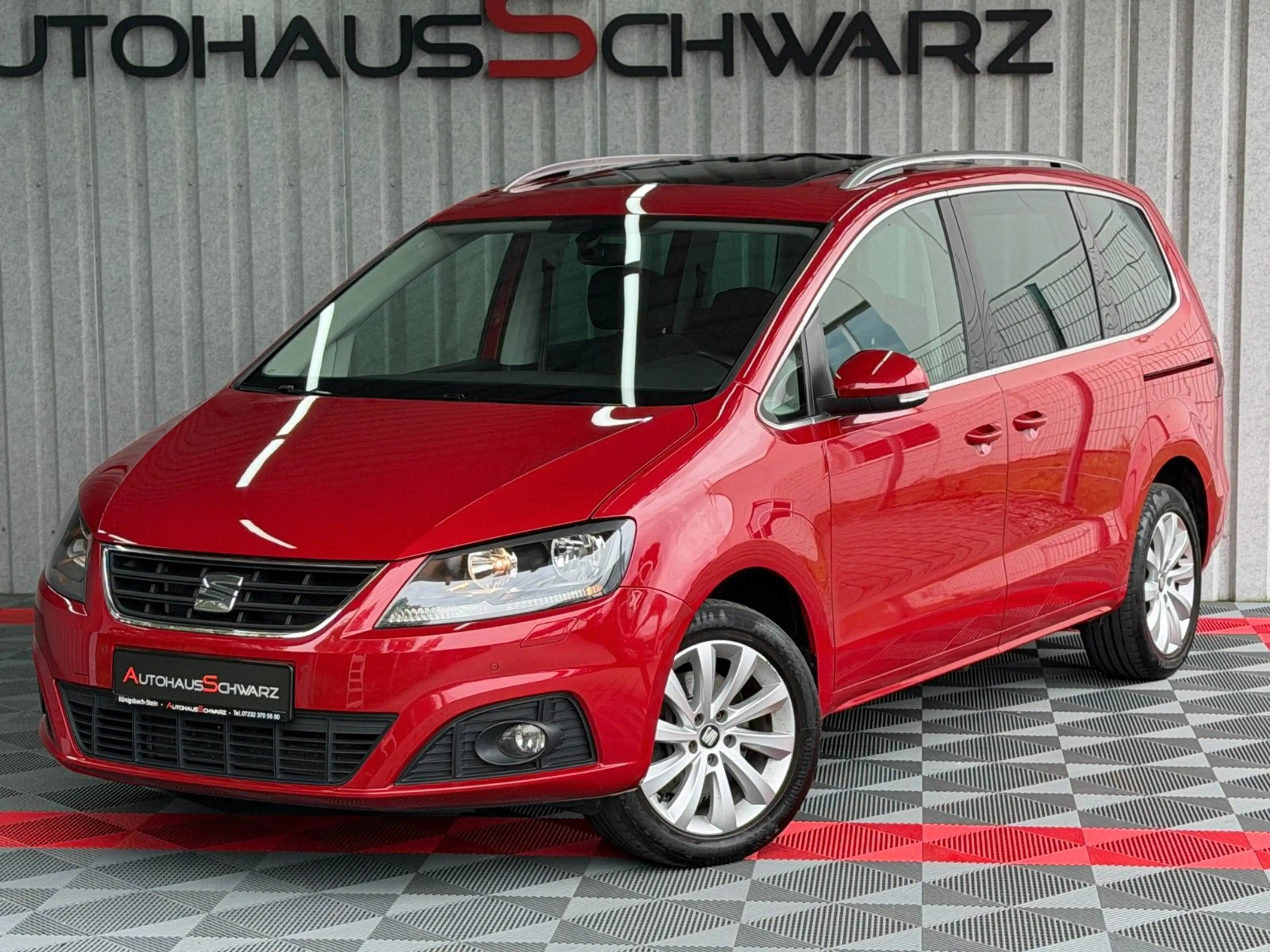 SEAT Alhambra Style 7Sitzer Pano Kamera Tempo PDC SHZ FullLink — photo 3