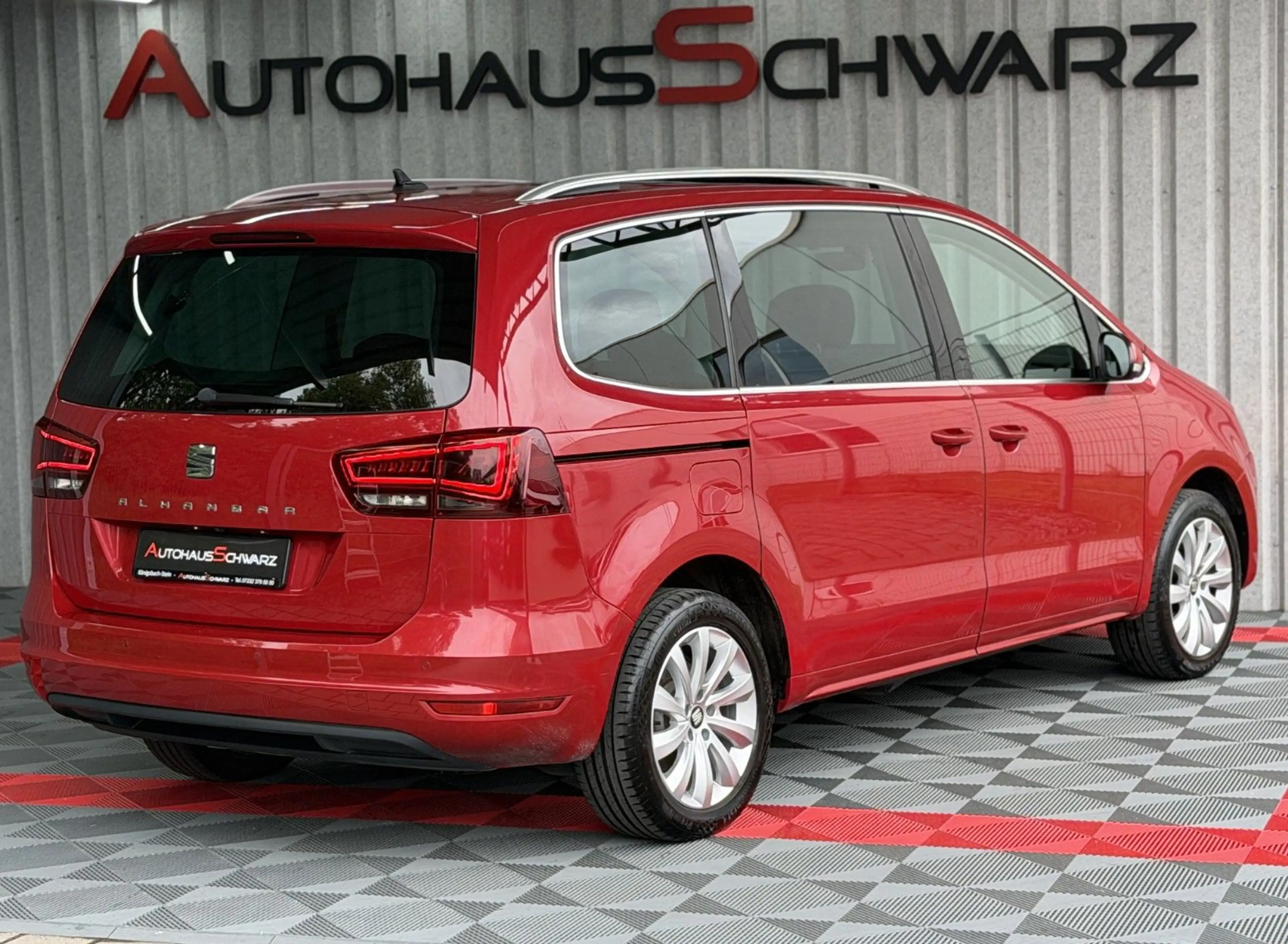 SEAT Alhambra Style 7Sitzer Pano Kamera Tempo PDC SHZ FullLink — photo 7