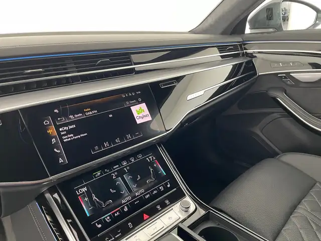 Audi A8 view 10