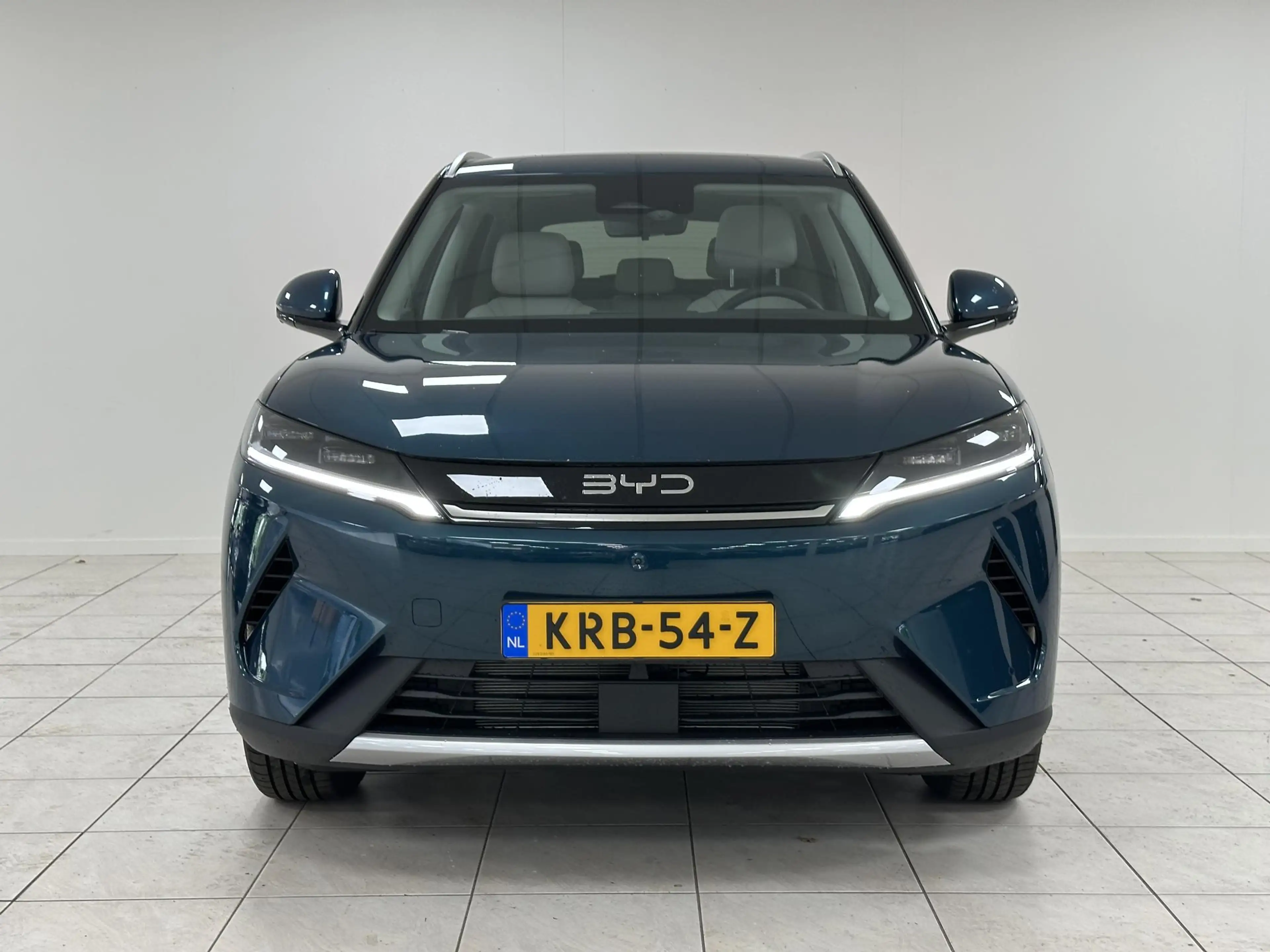 BYD Atto 2 1.5 DM-i Boost Panoramadak | 360 camera | Leder in — photo 21