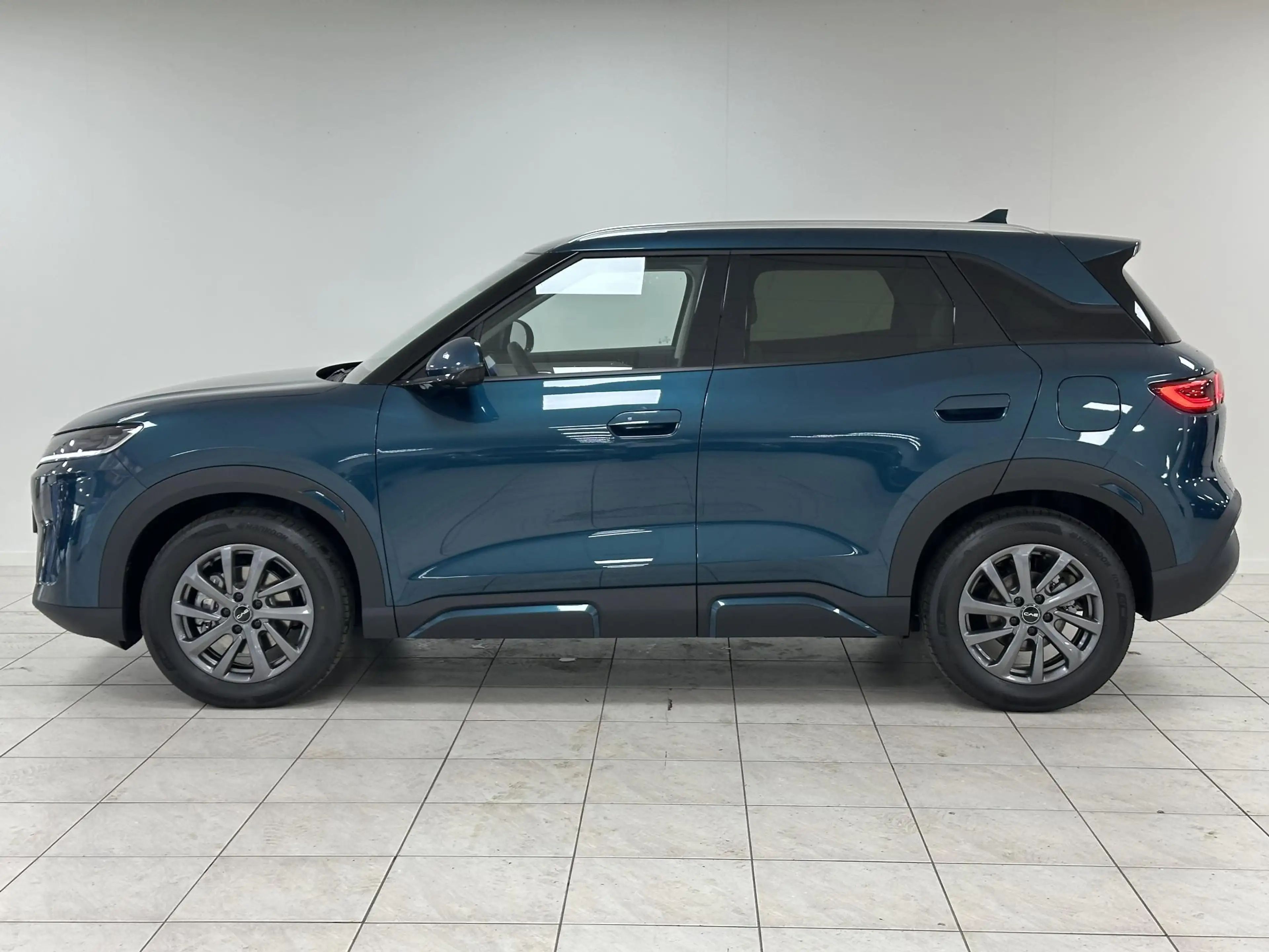 BYD Atto 2 1.5 DM-i Boost Panoramadak | 360 camera | Leder in — photo 19