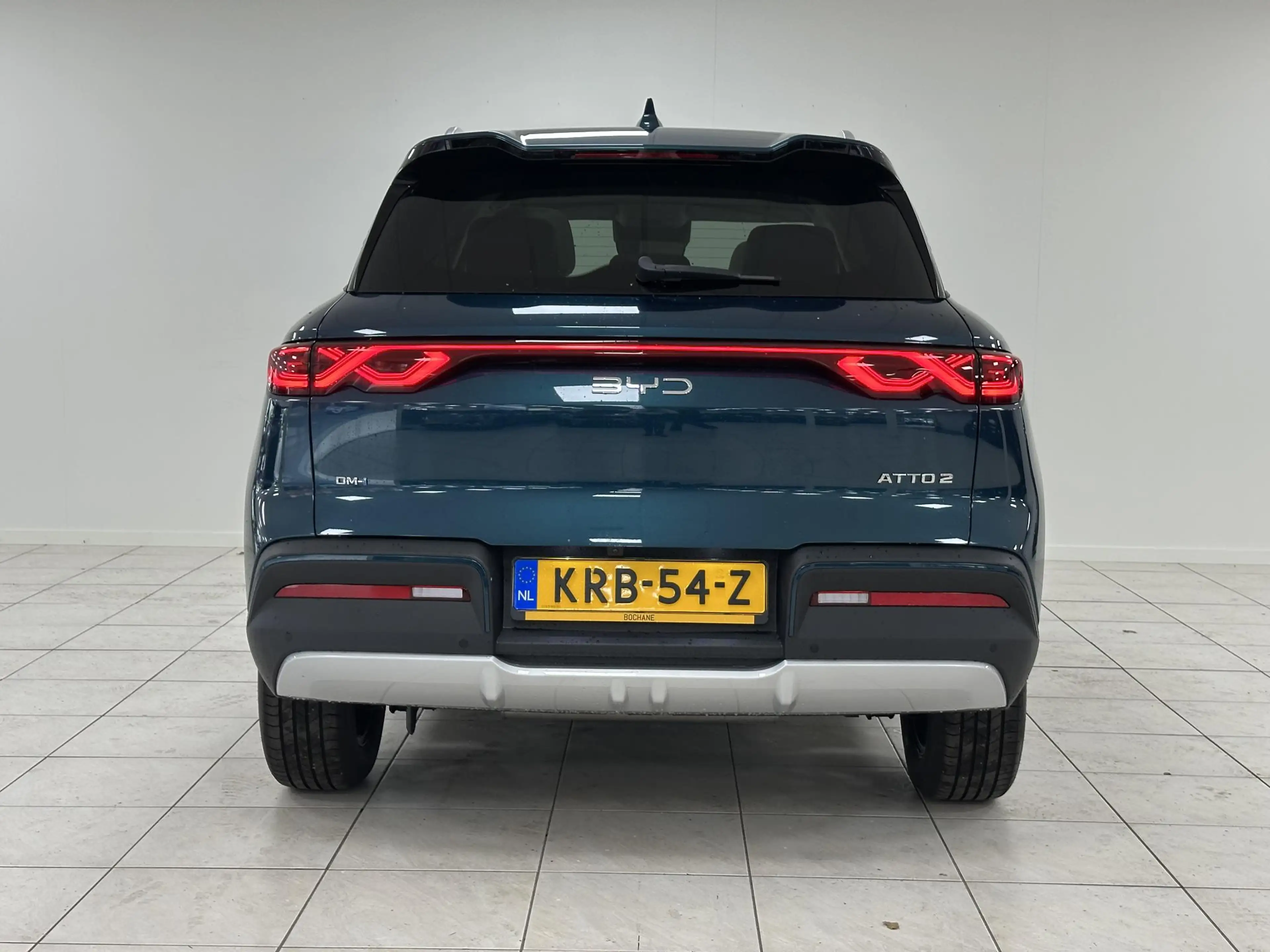 BYD Atto 2 1.5 DM-i Boost Panoramadak | 360 camera | Leder in — photo 22