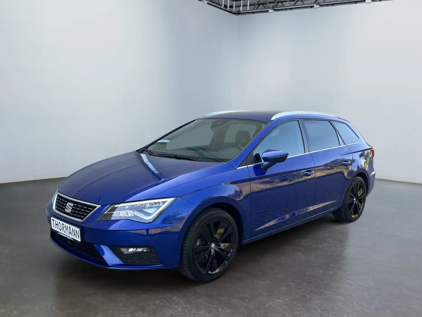 SEAT Leon 1.4 Xcellence TSI ST ACT Matrix ACC AUT LED Blauw - 2