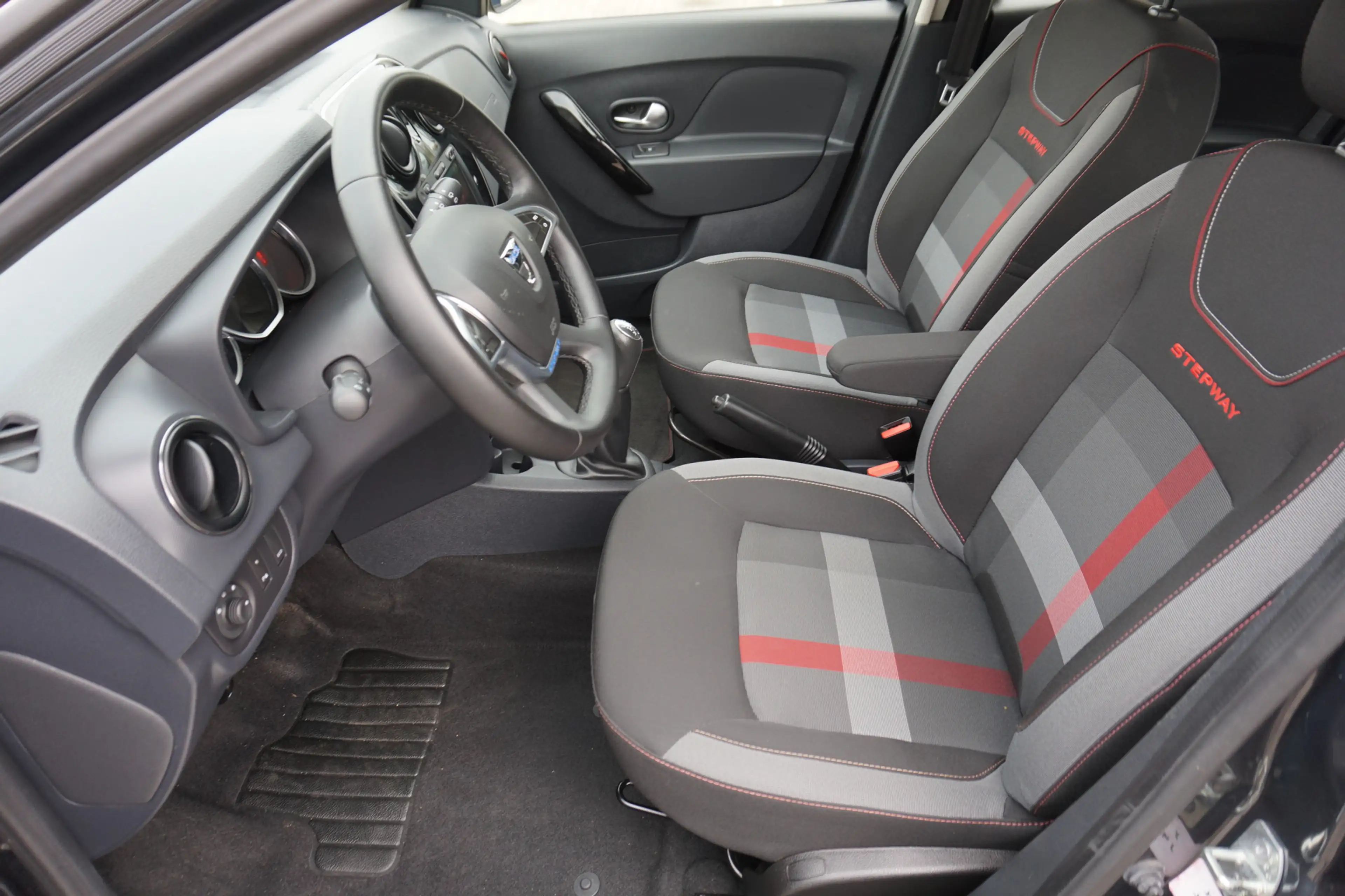 Dacia Logan MCV 0.9 TCe Tech Road , 71dkm , Incl nw apk/beurt — photo 14