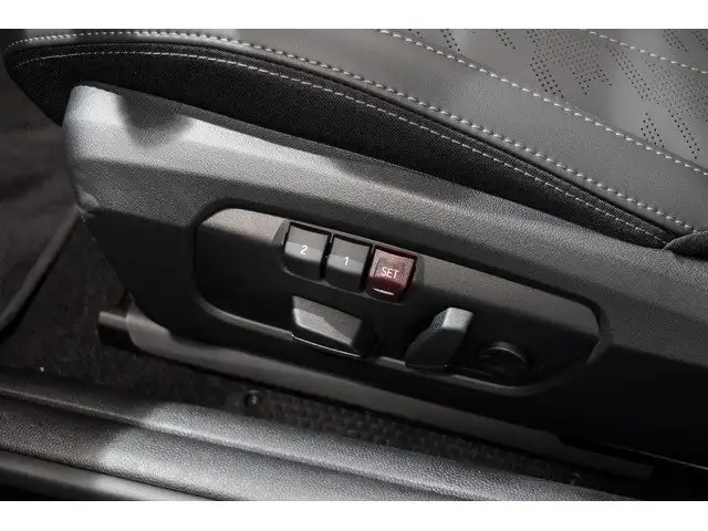 Mini Convertible view 18