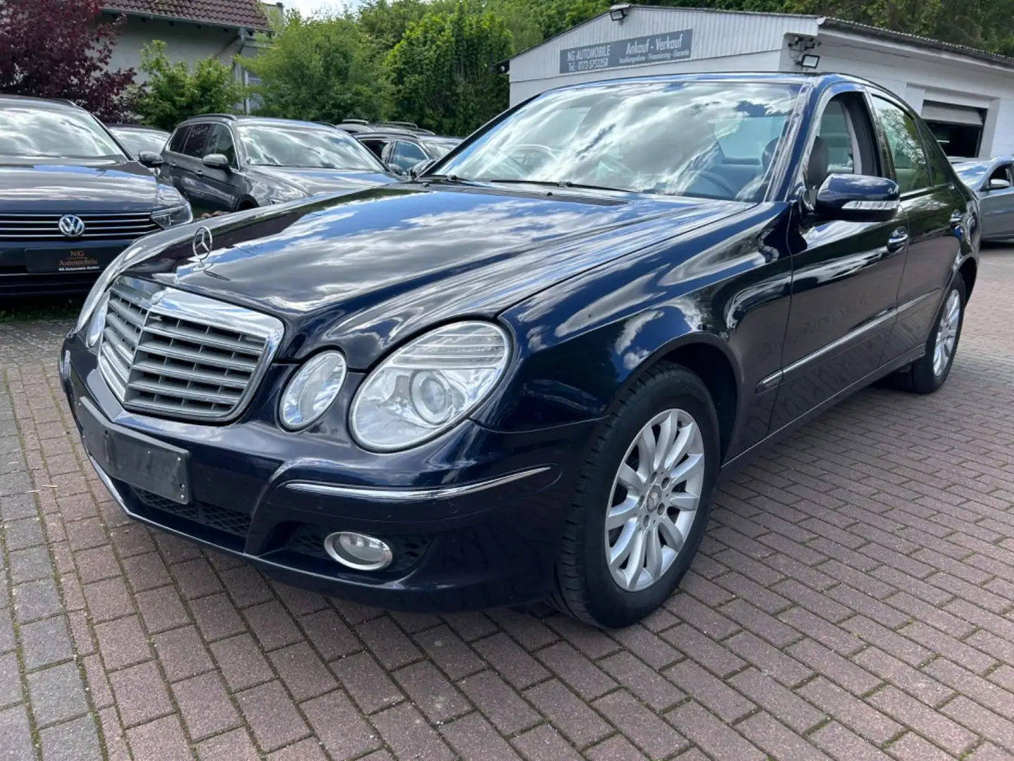 Mercedes-Benz E 230 Lim.  *Automatik*Klimaauto*Tempomat* plava - 1