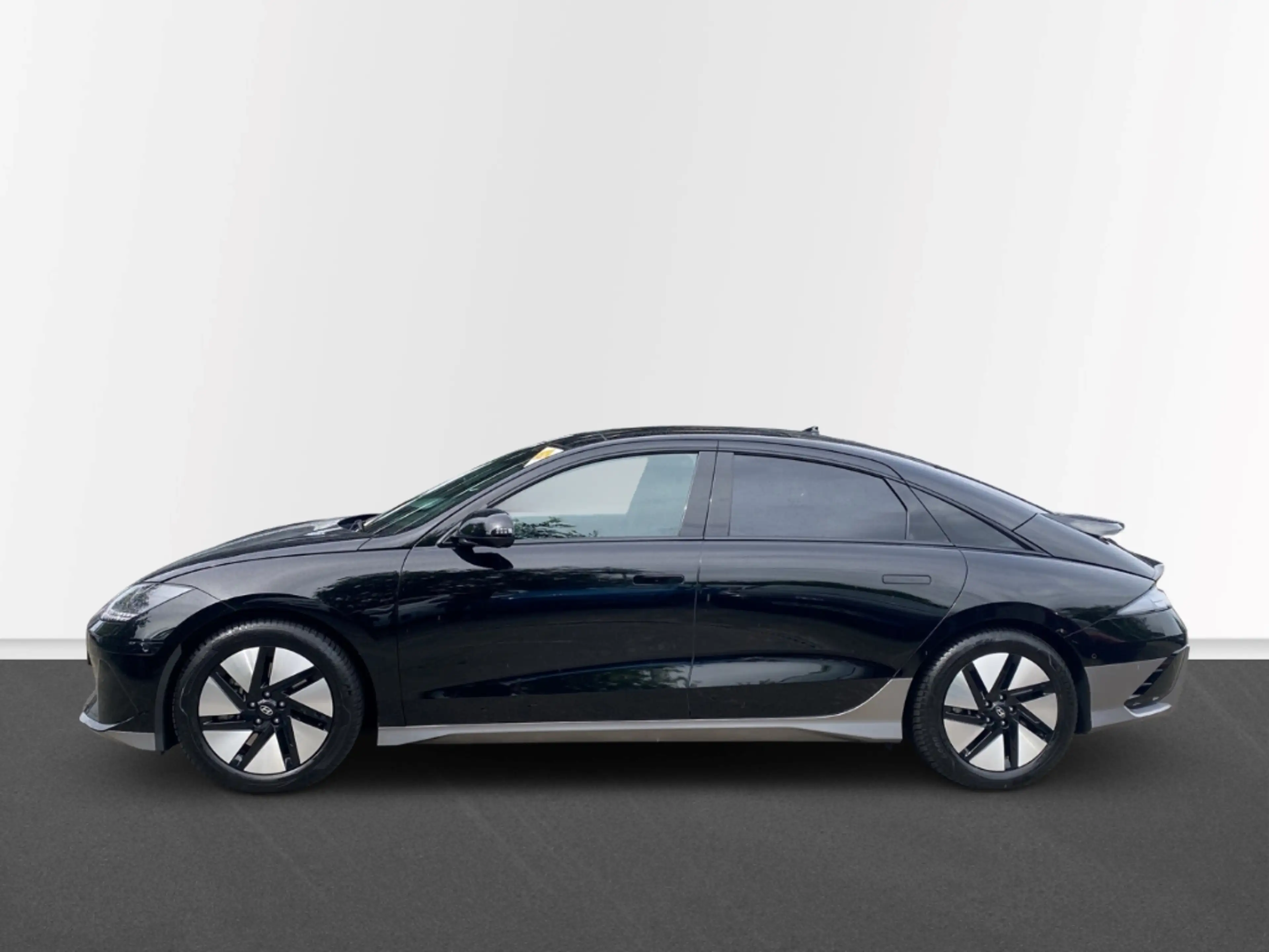 Hyundai IONIQ 6 Techniq 4WD Allradantrieb HUD 360 Kamera — photo 2