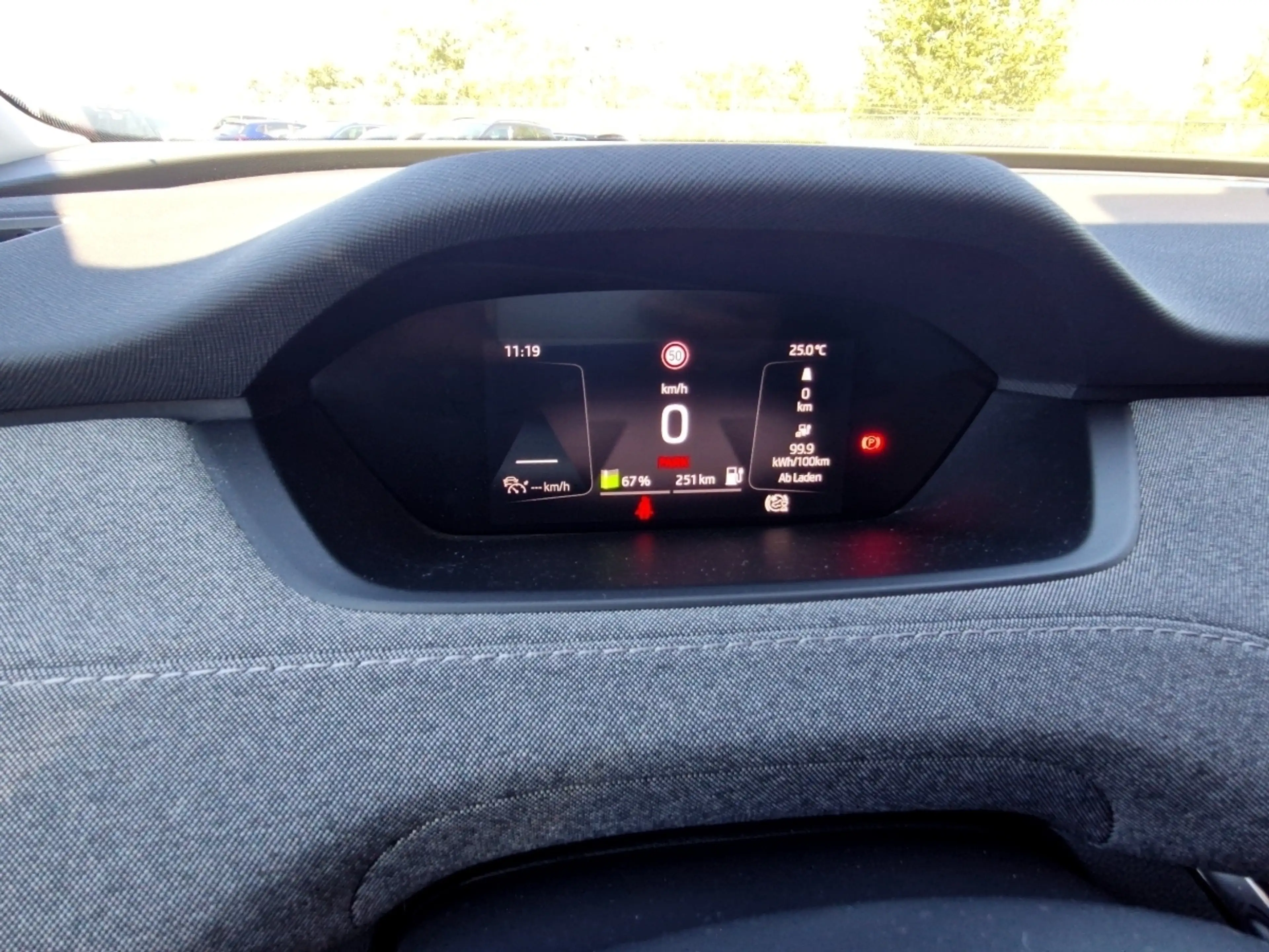 Skoda Enyaq 60 Loft LED Navi DAB PDC Klimaautomatik — photo 12