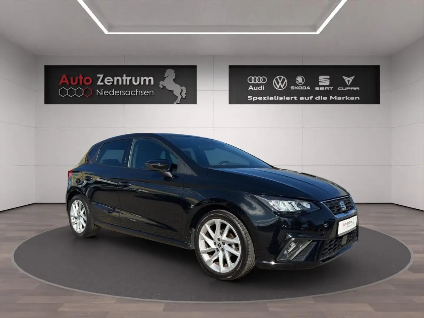 SEAT Ibiza 1.0 TSI S&S FR Sport Sportfahrwerk Voll-LED*ACC Schwarz - 1