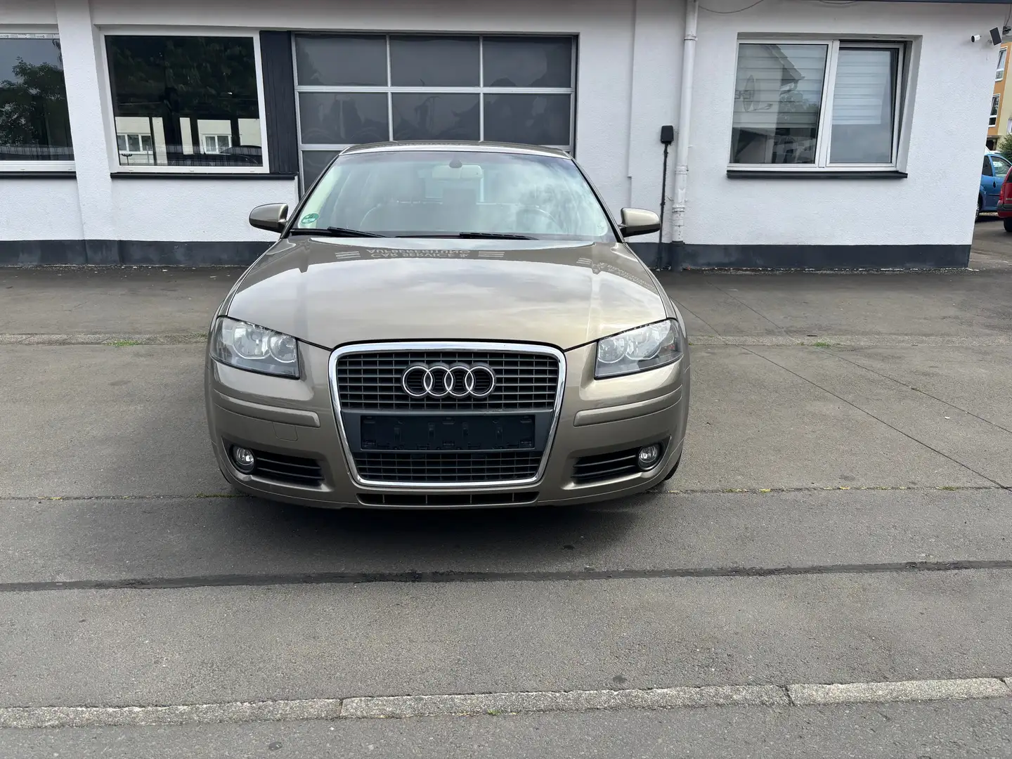 Audi A3 2.0 FSI Sportback Ambiente Beige - 1